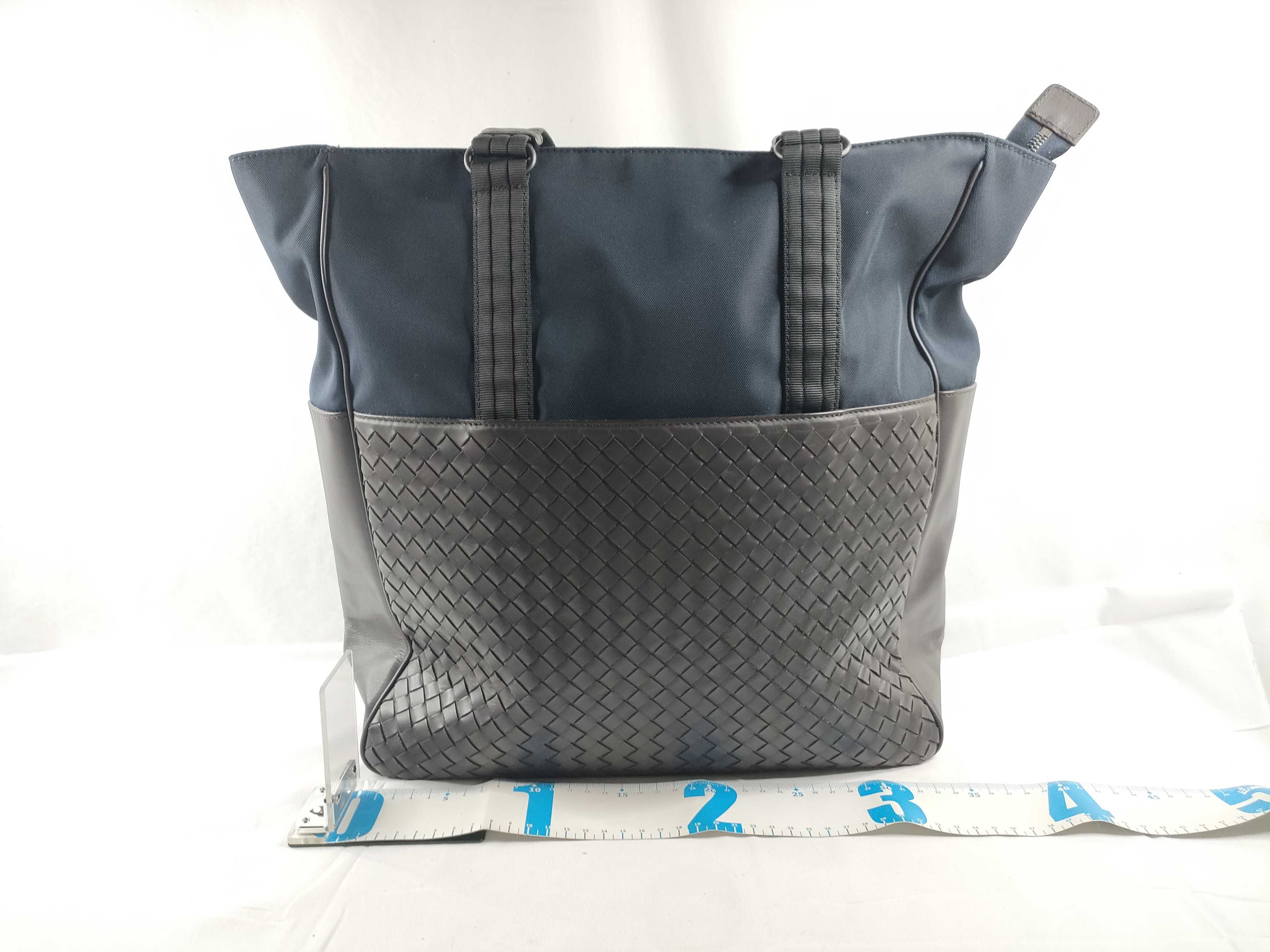 tote bag, blue and brown. — view 2