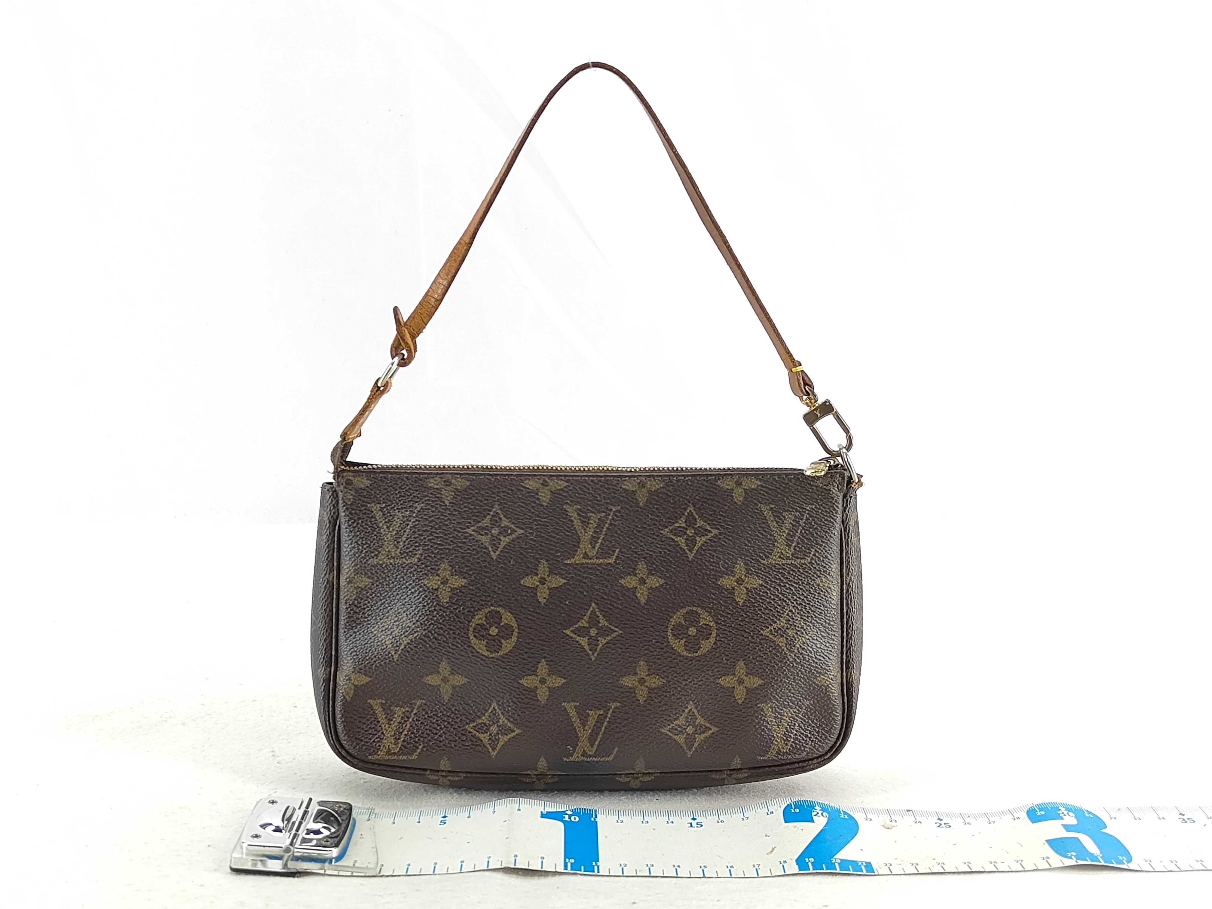 Monogram Pochette Accessoires Monogram M51980 Pouch — view 2