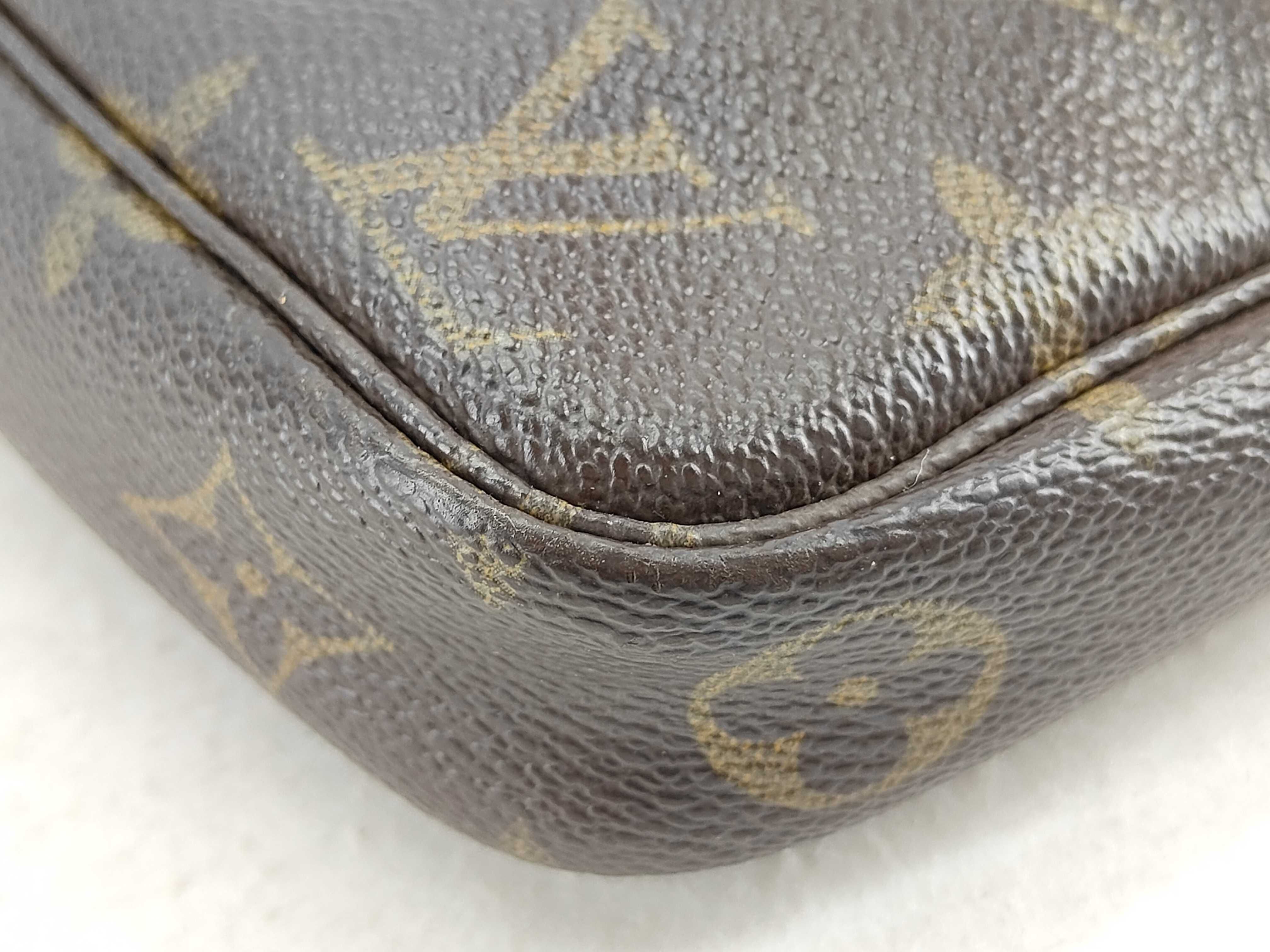 Monogram Pochette Accessoires Monogram M51980 Pouch — view 12