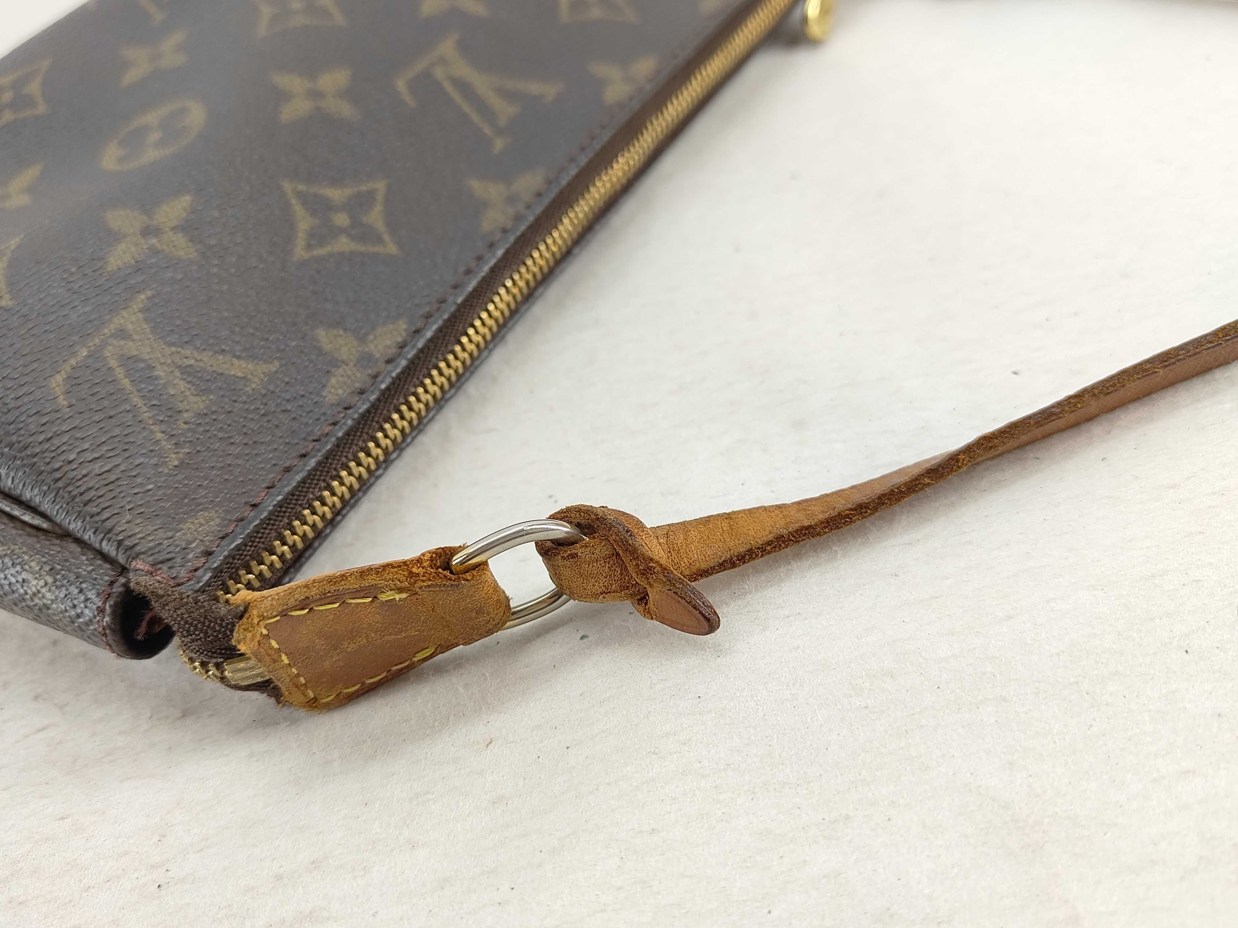 Monogram Pochette Accessoires Monogram M51980 Pouch — view 6