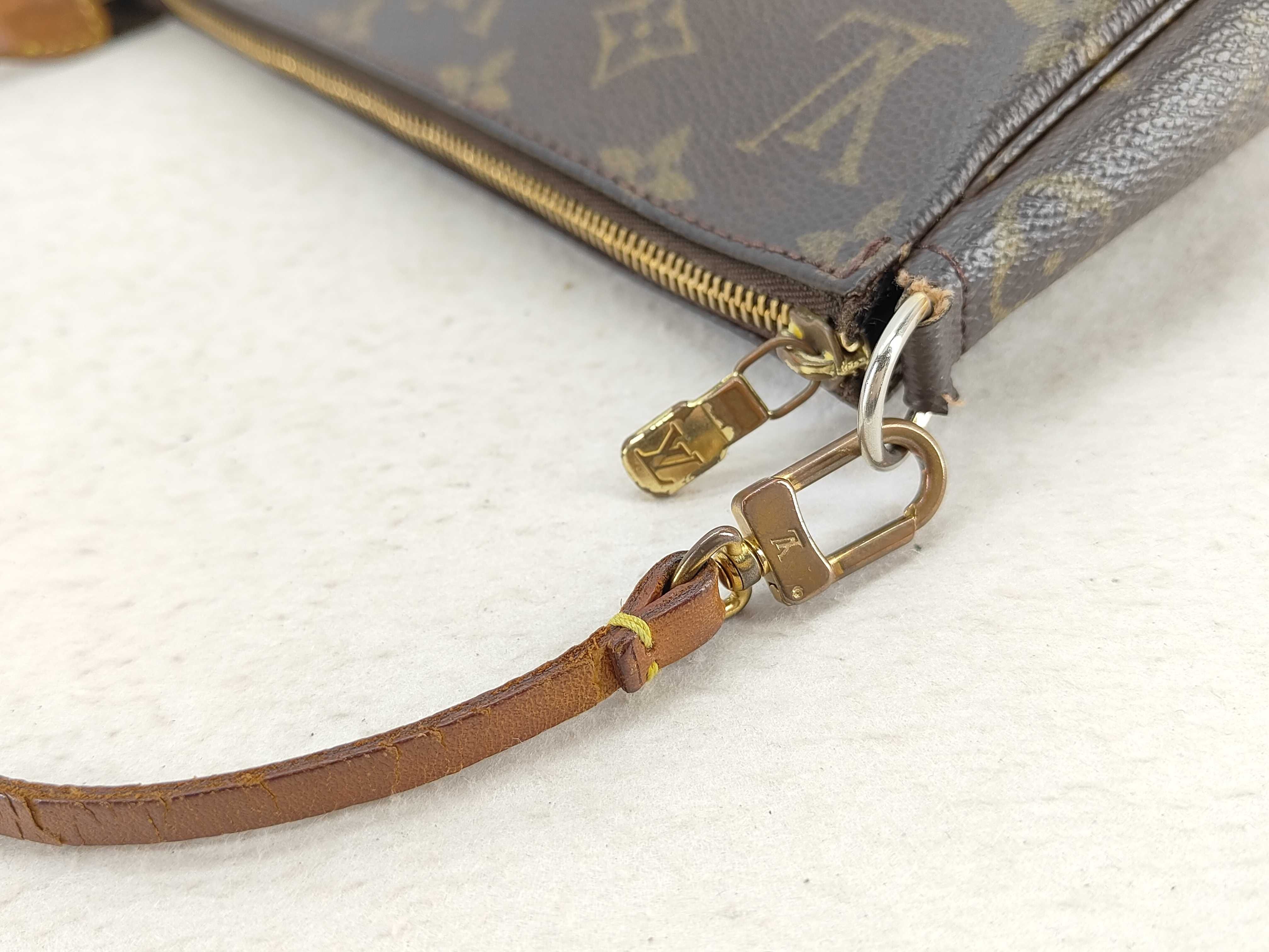 Monogram Pochette Accessoires Monogram M51980 Pouch — view 7