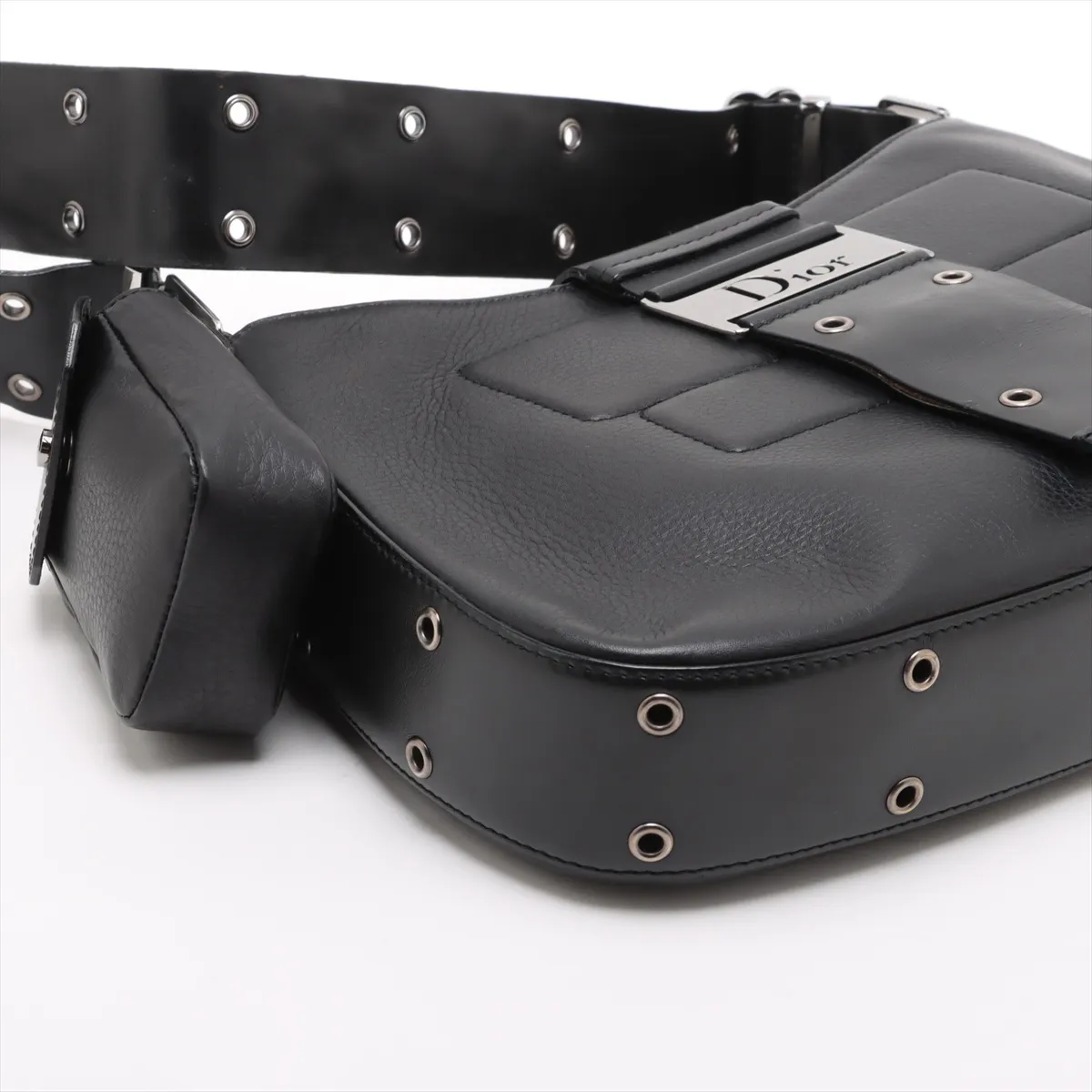Street Chic Leather Shoulder Bag Black — view 4