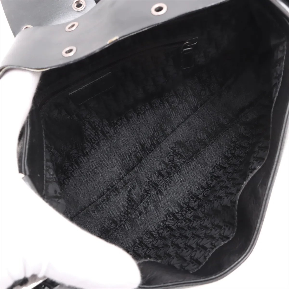 Street Chic Leather Shoulder Bag Black — view 6
