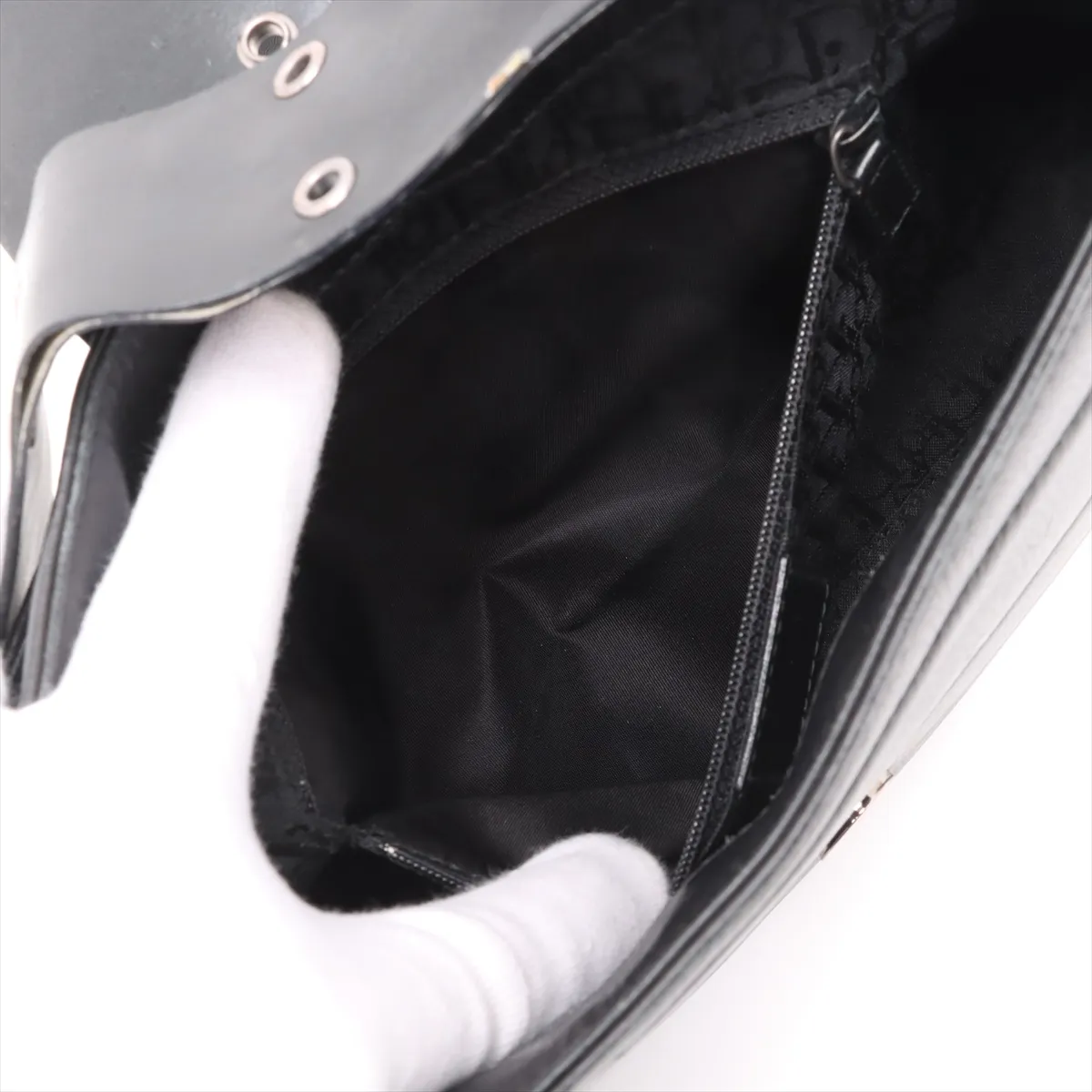 Street Chic Leather Shoulder Bag Black — view 7