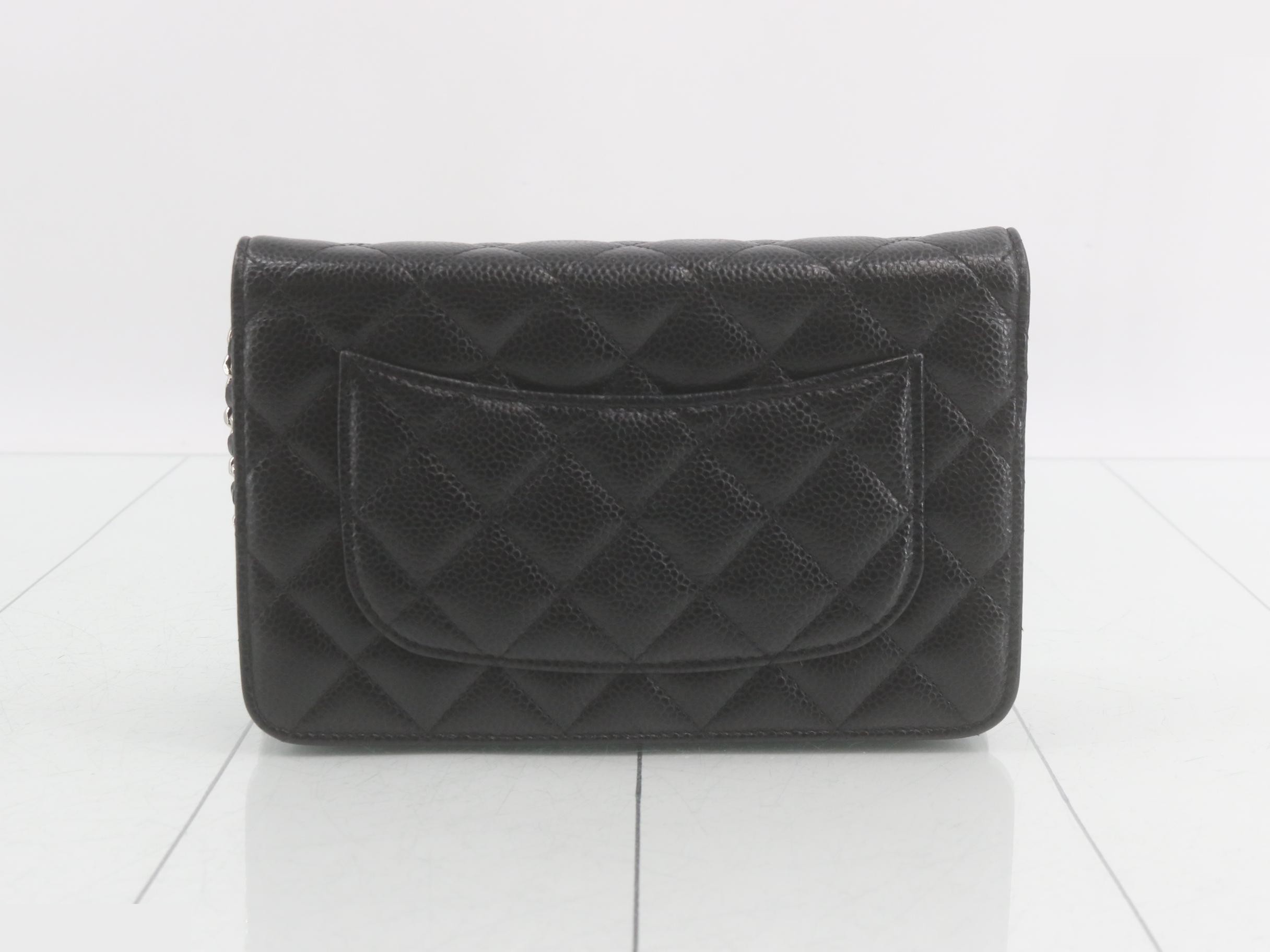 Caviar leather chain wallet with seal, serial number in the 25 range. — view 2