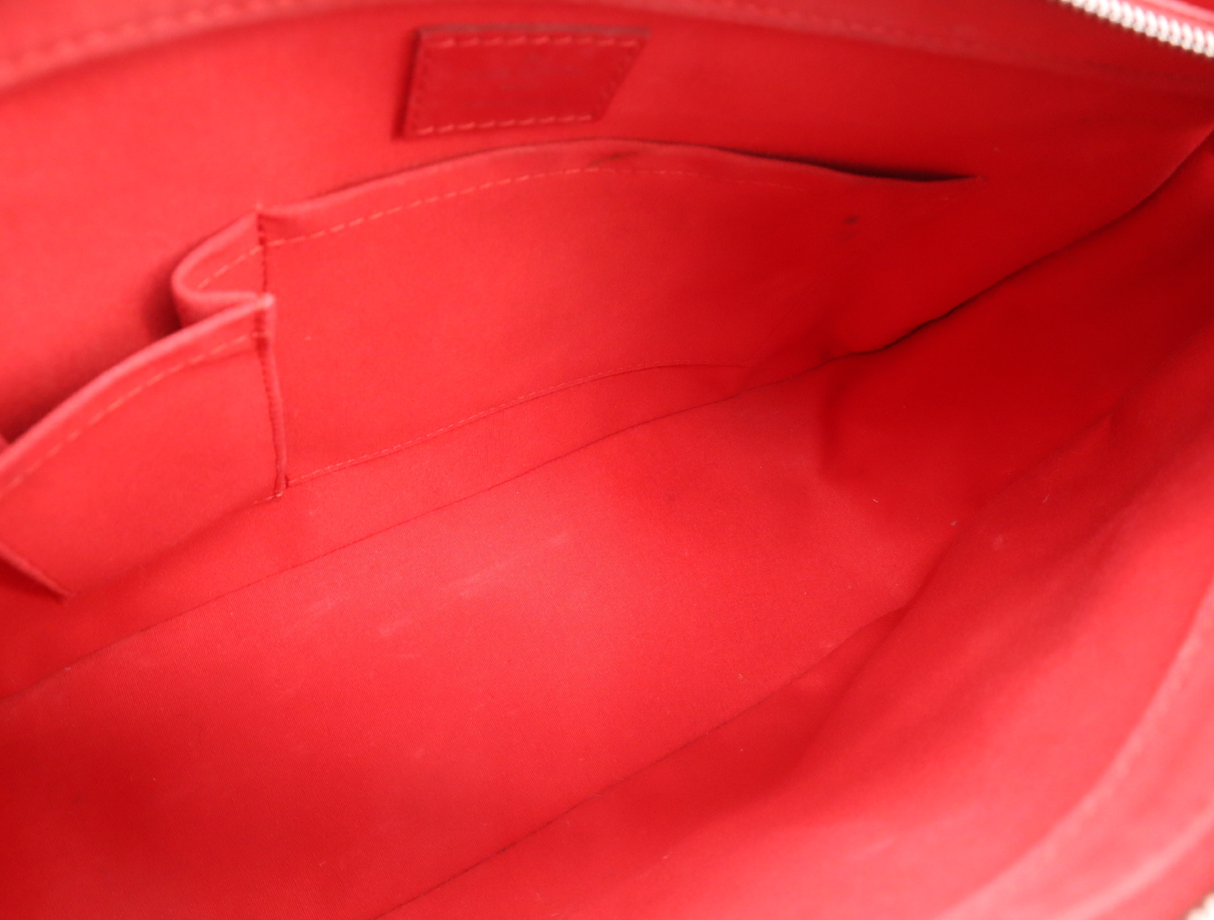 M5927E Epiturene GM Castilian Red Shoulder Bag — view 11