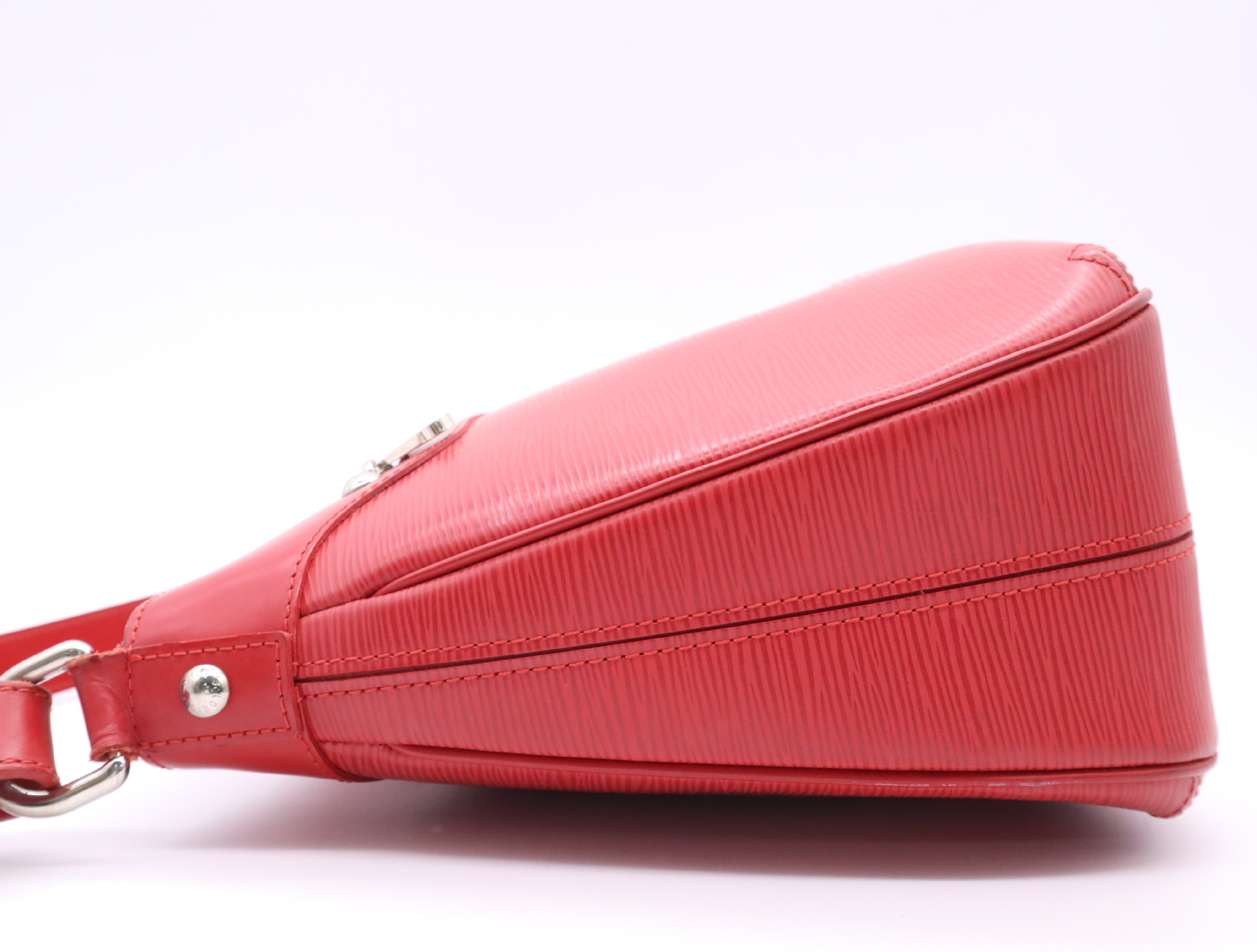 M5927E Epiturene GM Castilian Red Shoulder Bag — view 3