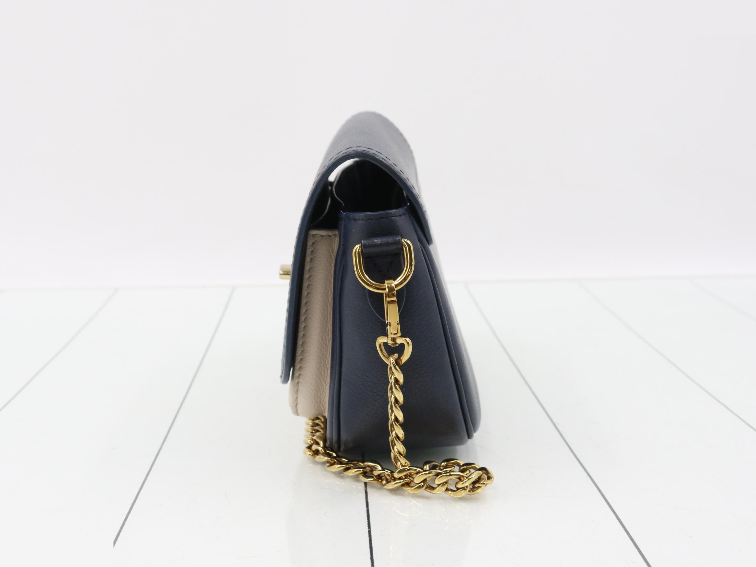 Lockme Tender 2-Way Shoulder Bag — view 3