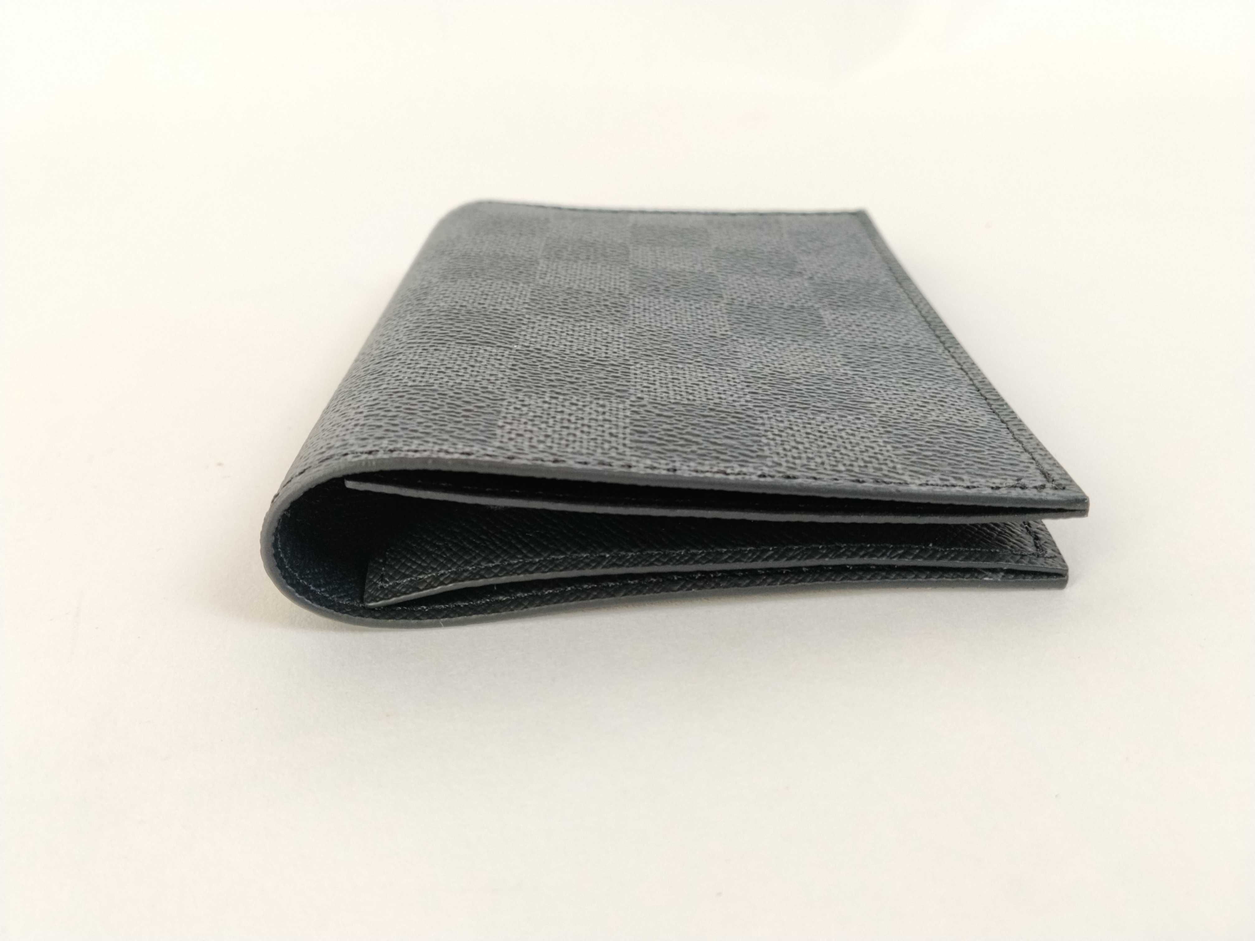 Damier Graphite Couverture Passport NM N64411 MB2159 Card Case — view 6