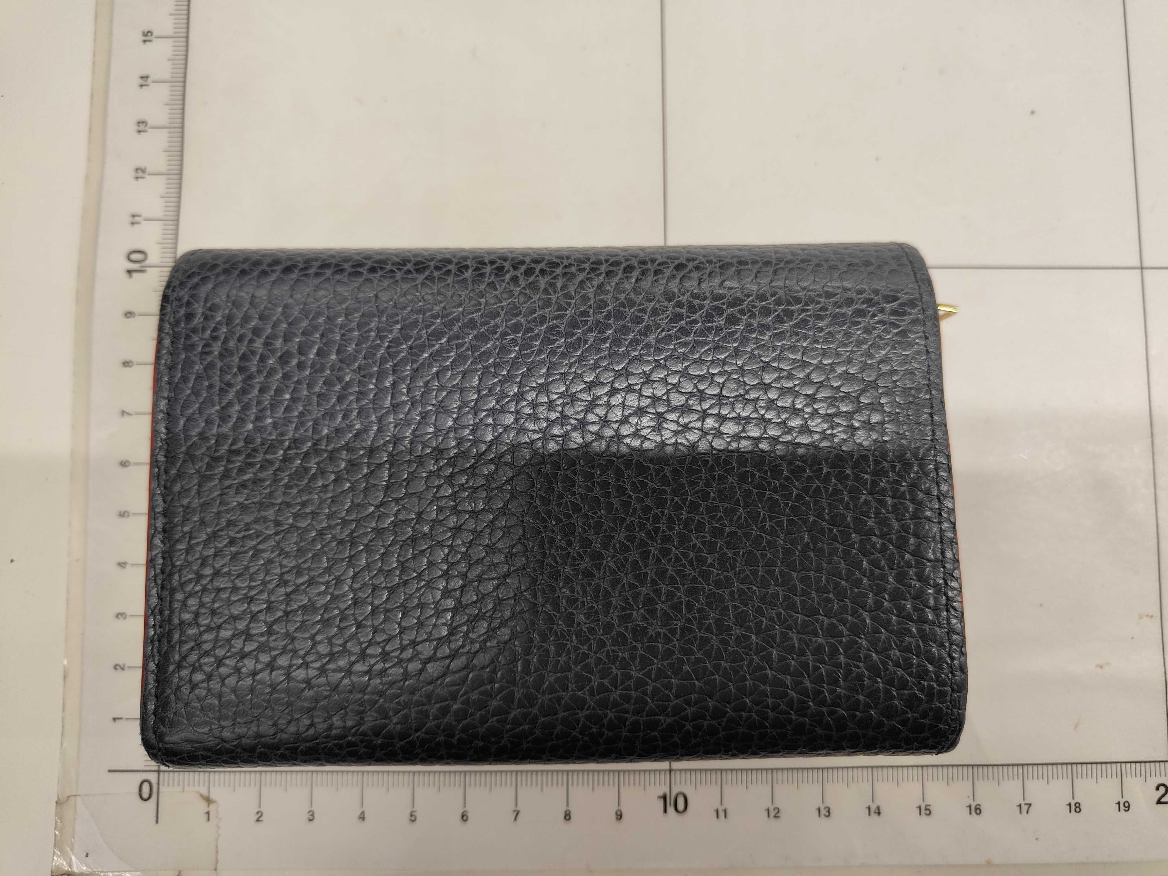 LV M63741 Portefeuille Capucines Wallet Pouch — view 2