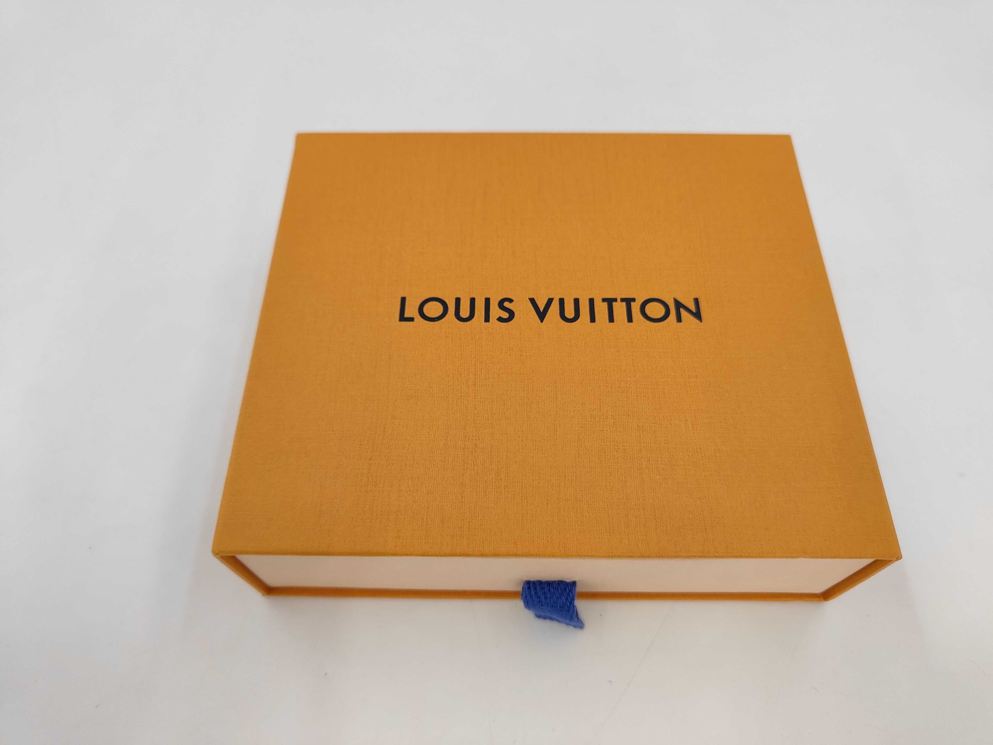 LV M63741 Portefeuille Capucines Wallet Pouch — view 13