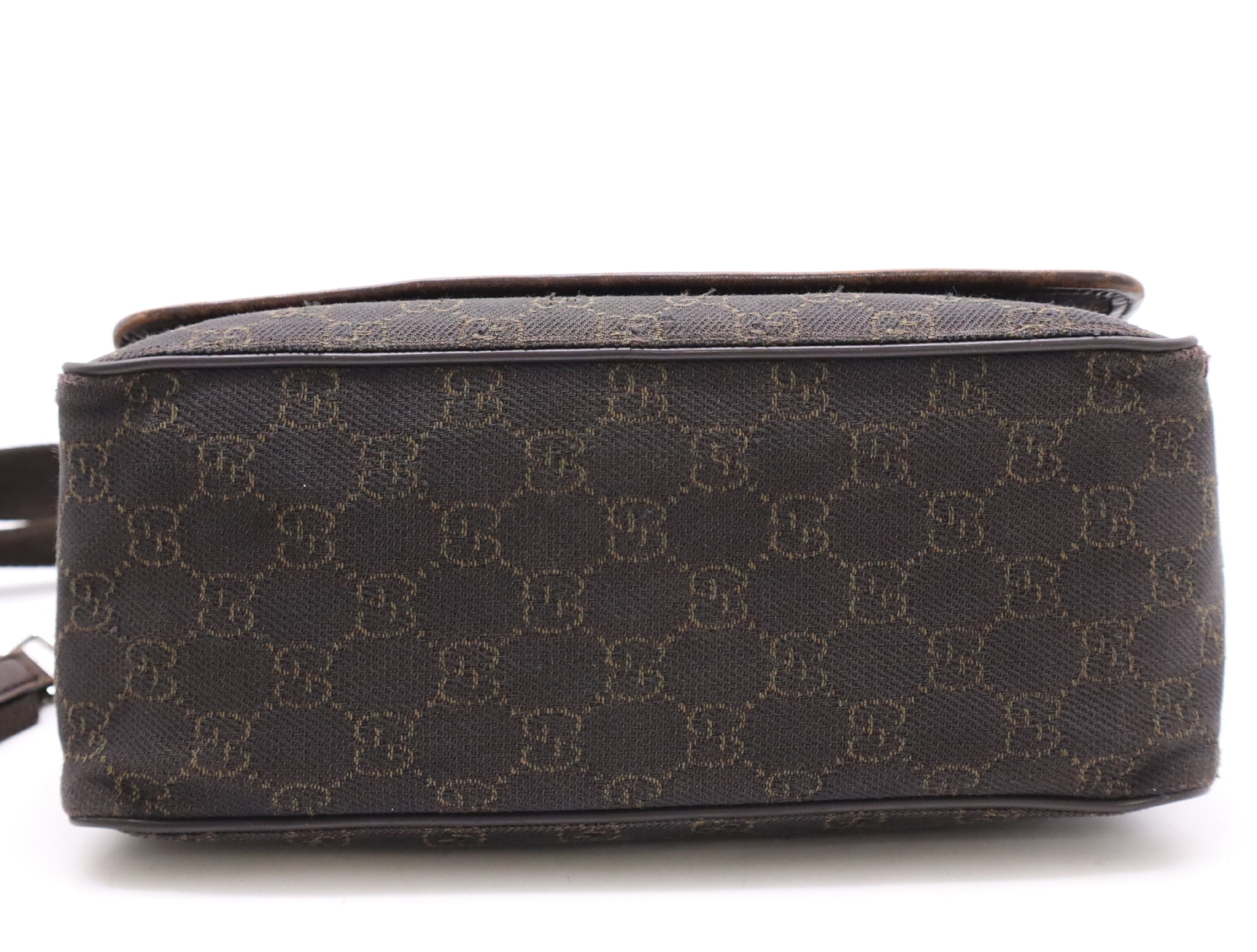 GG canvas shoulder bag brown SV metal fittings — view 4