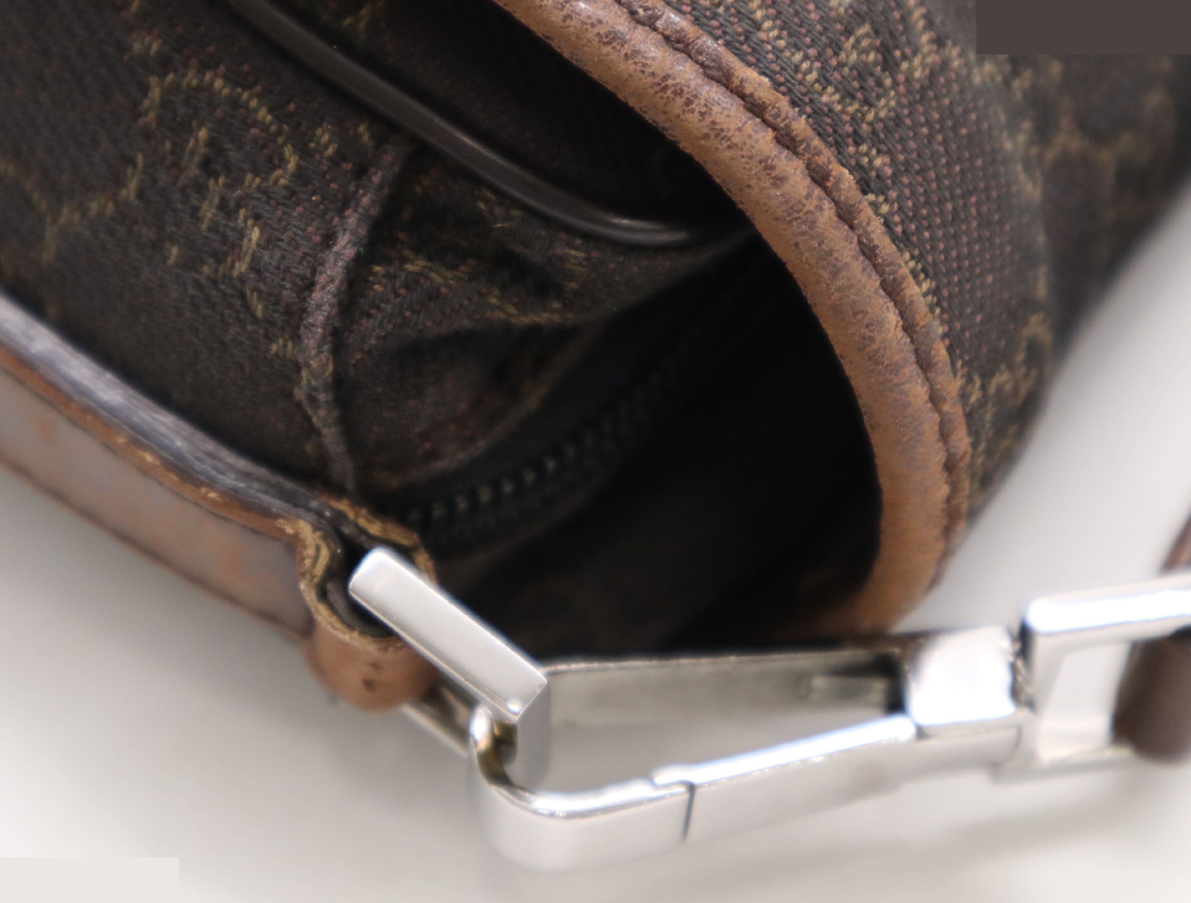GG canvas shoulder bag brown SV metal fittings — view 7