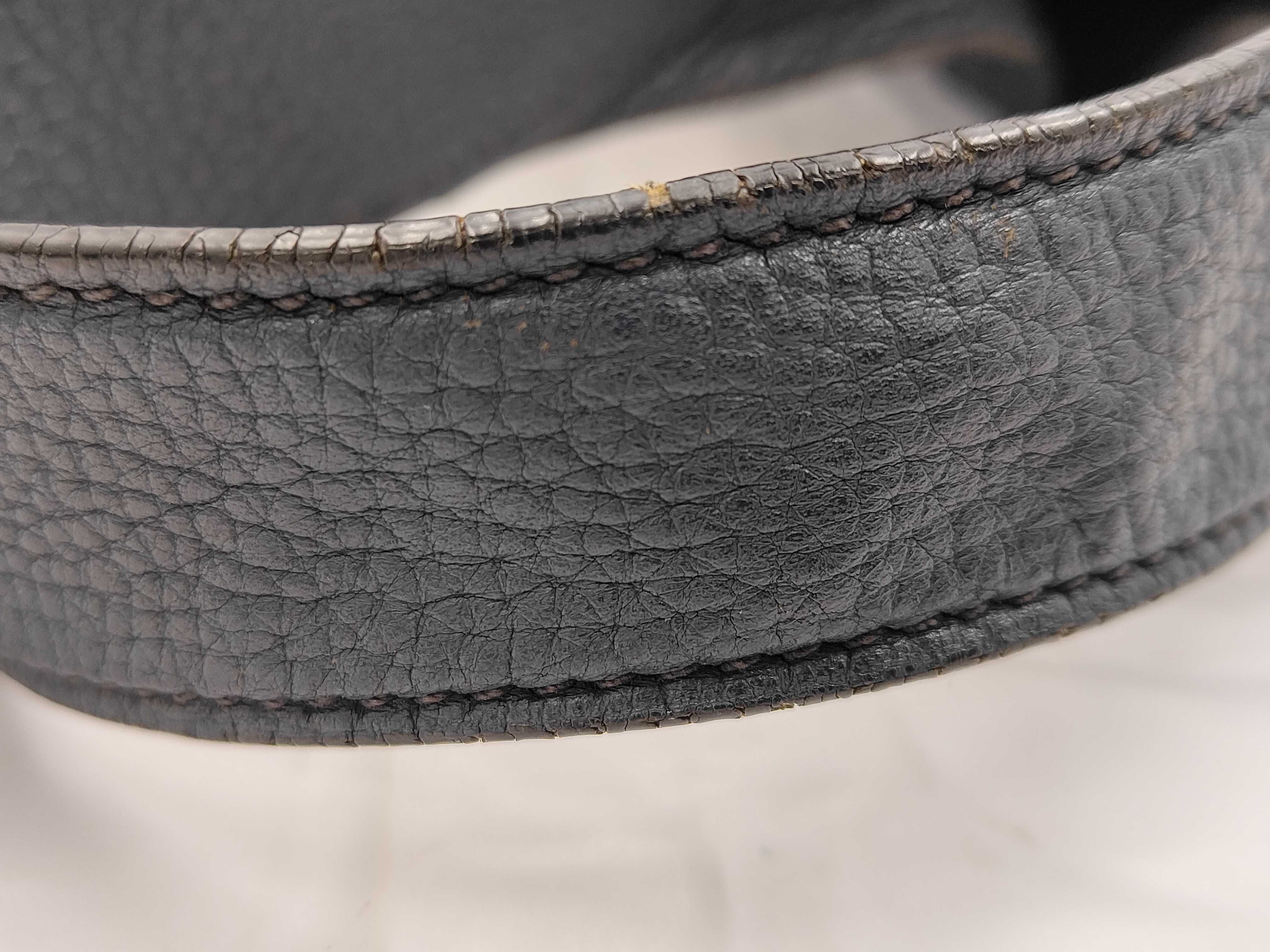 Vitello Phoenix Triangle Logo One-Shoulder Bag — view 4