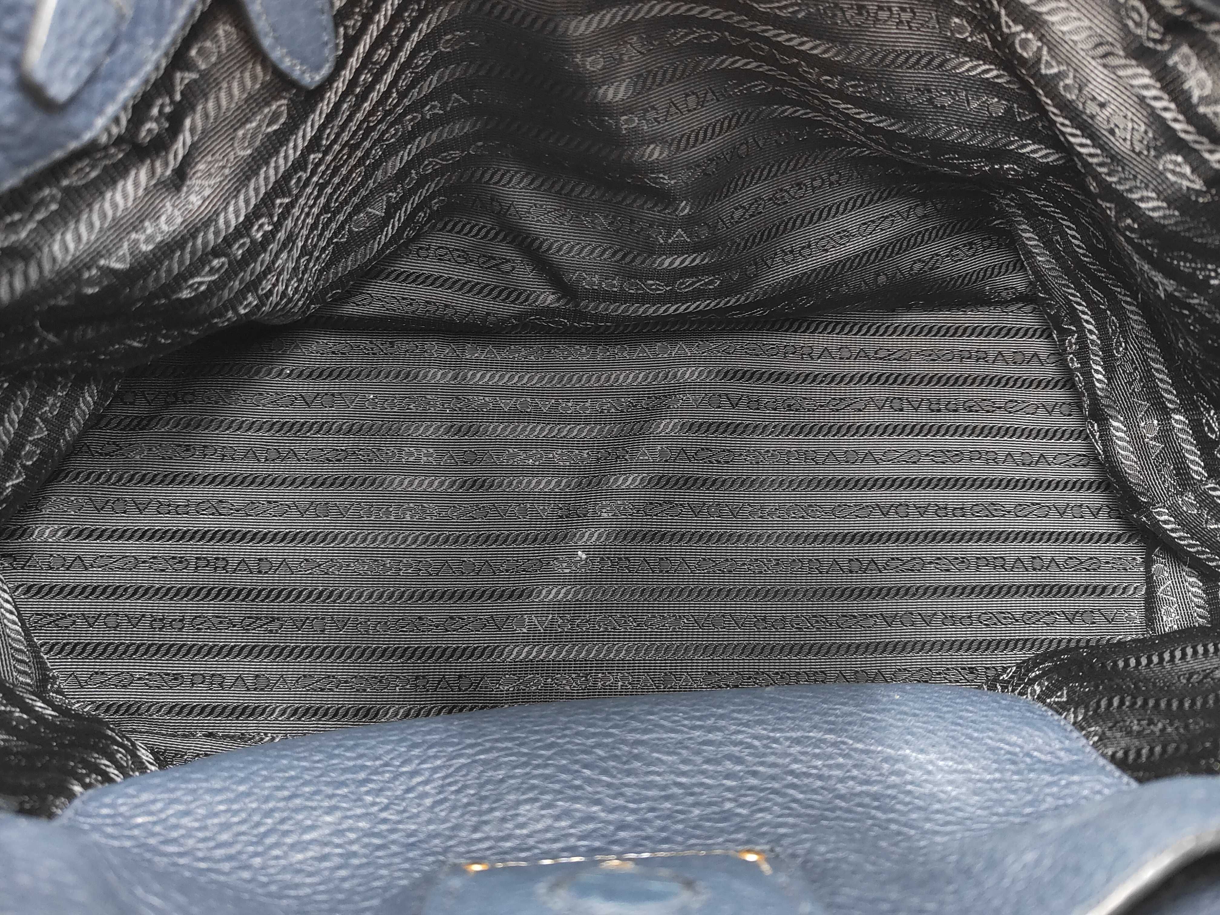 Vitello Phoenix Triangle Logo One-Shoulder Bag — view 8