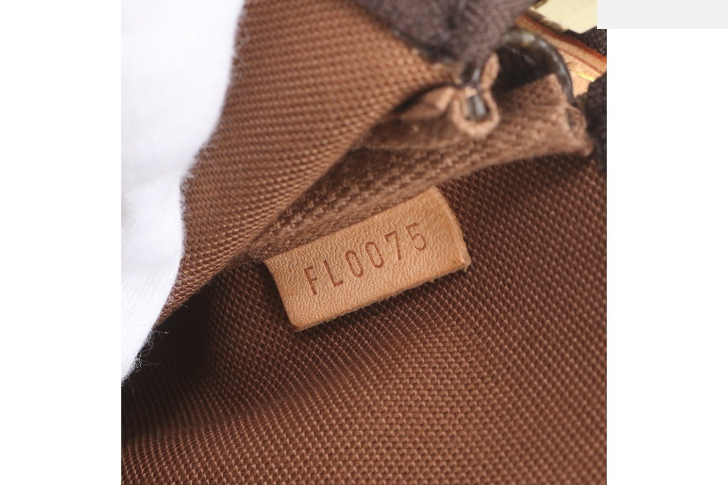 Monogram Mini Pochette Accessoires M58009 — view 9