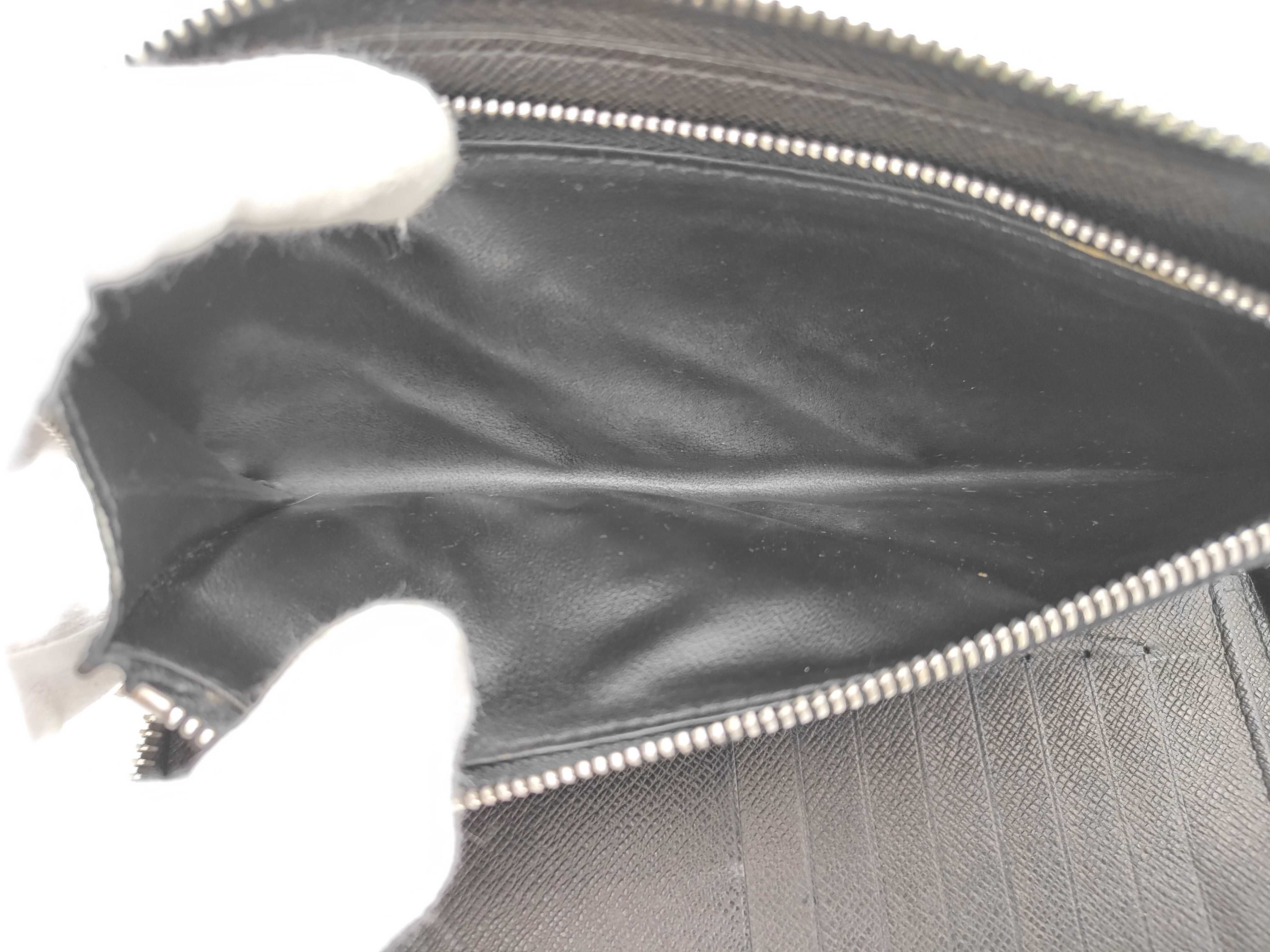 wallet — view 5