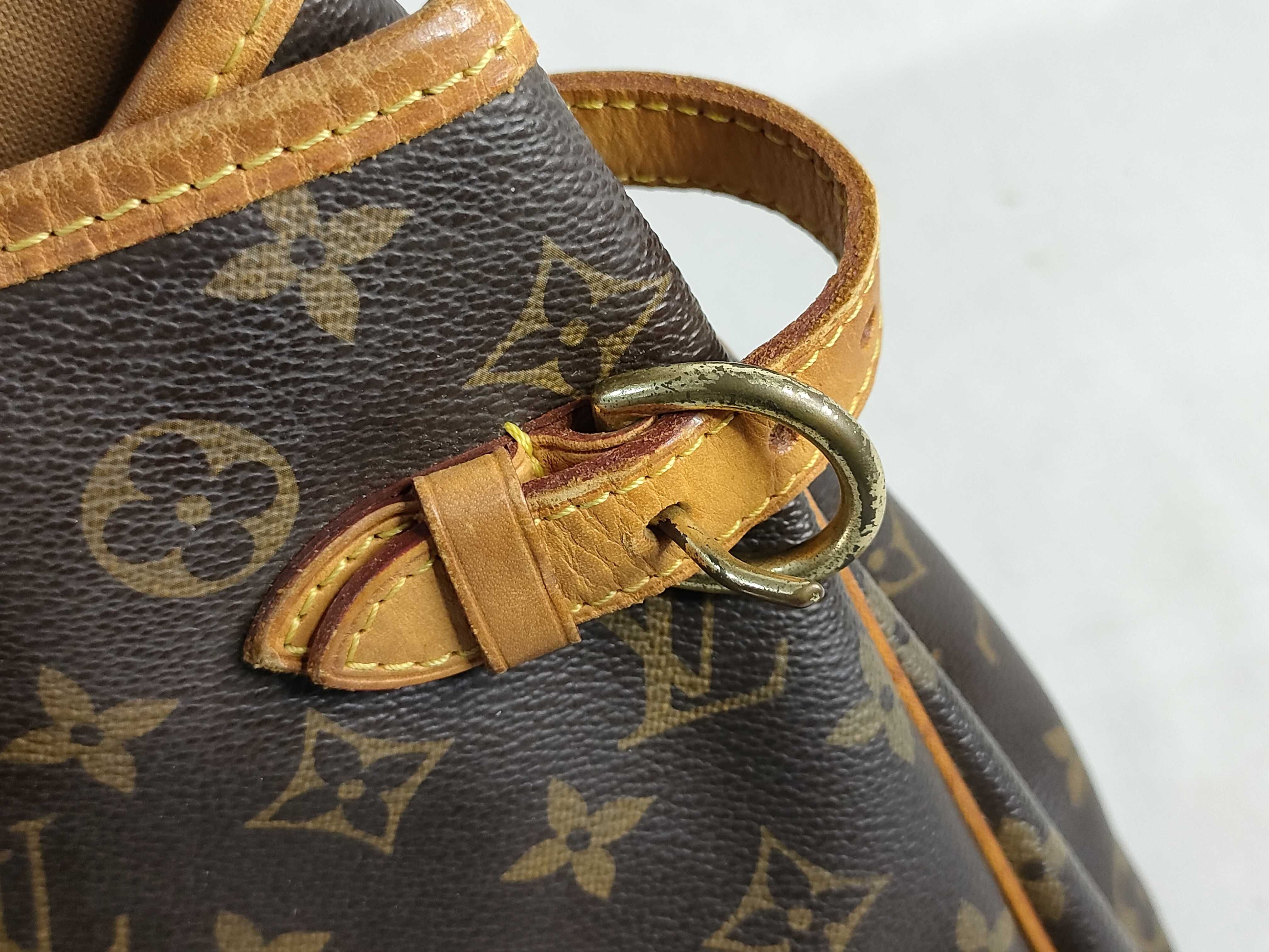 Monogram Louis Vuitton Monogram Batignolles Shoulder Bag — view 14