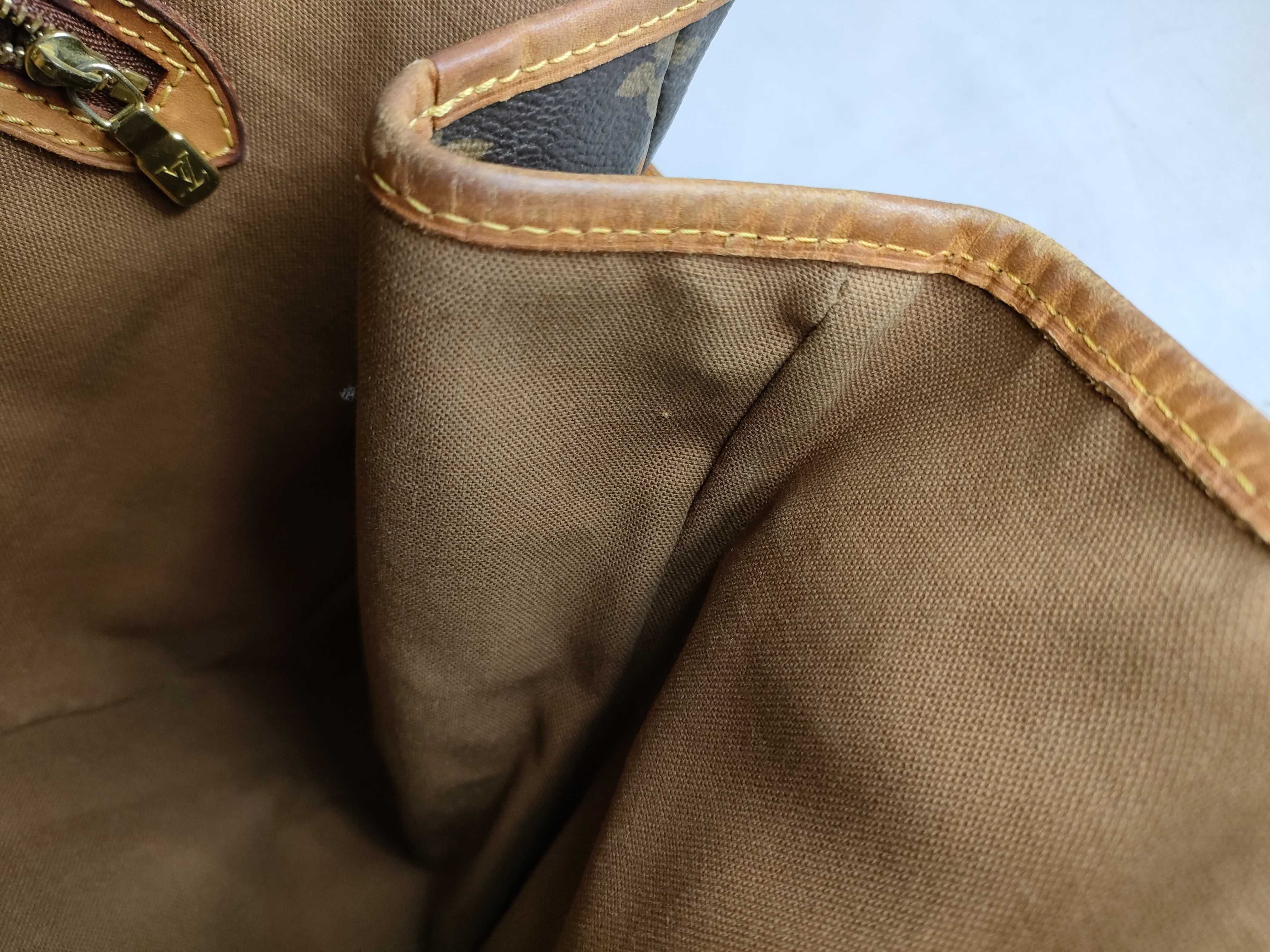 Monogram Louis Vuitton Monogram Batignolles Shoulder Bag — view 8