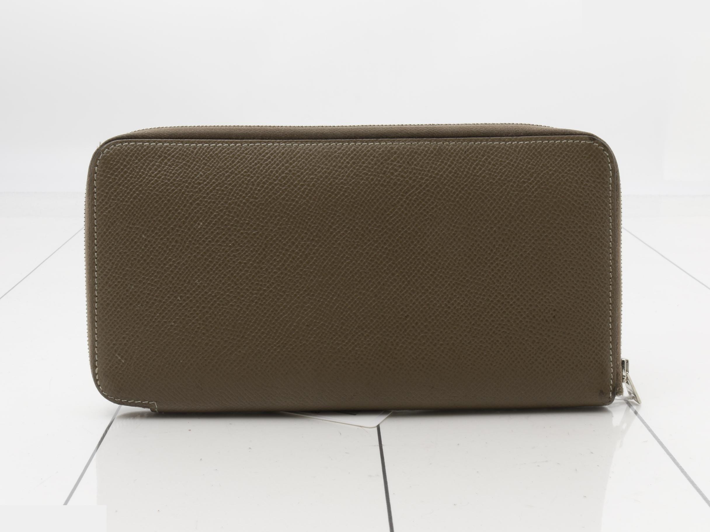 Long Wallet — view 2