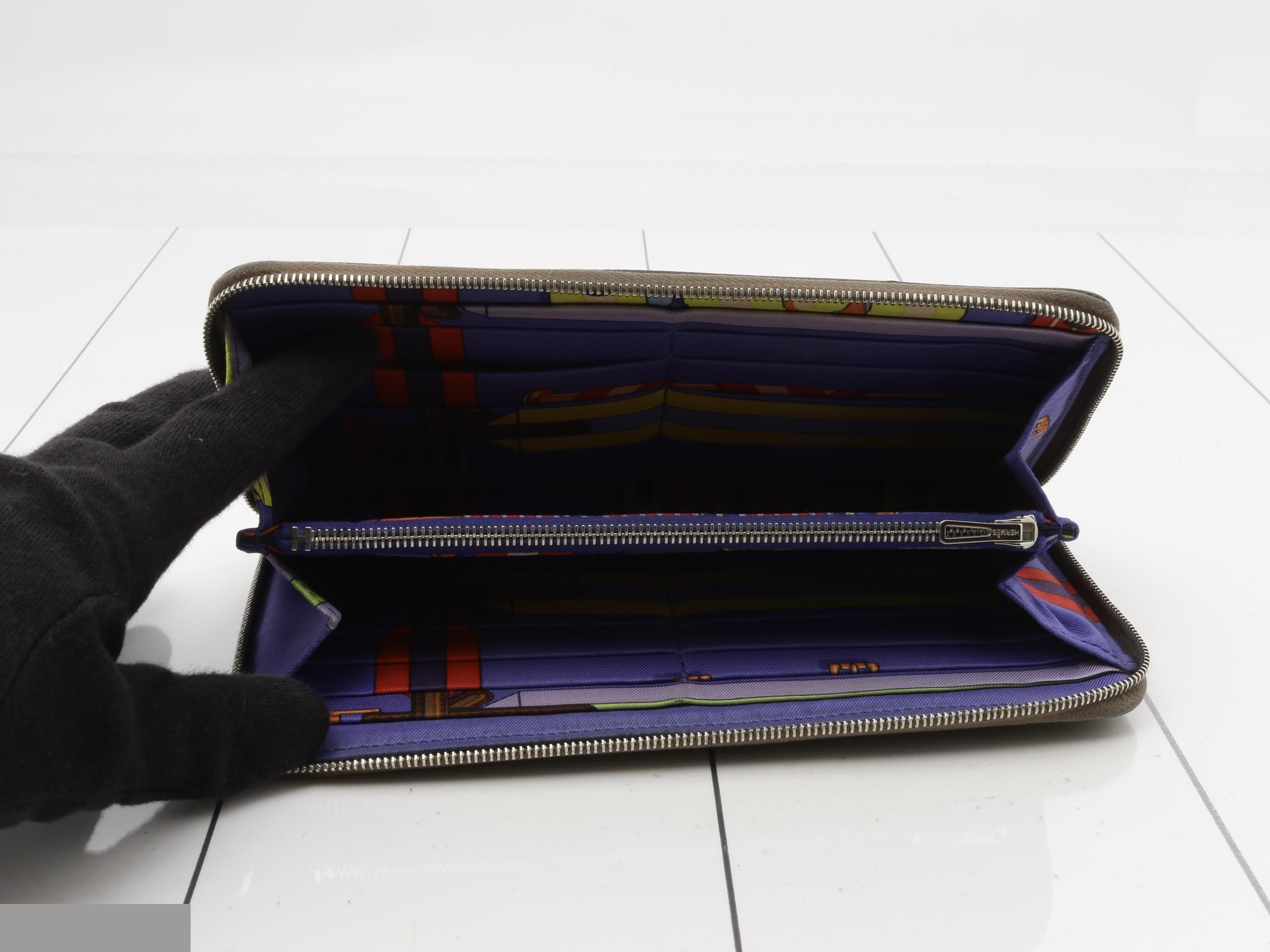 Long Wallet — view 4
