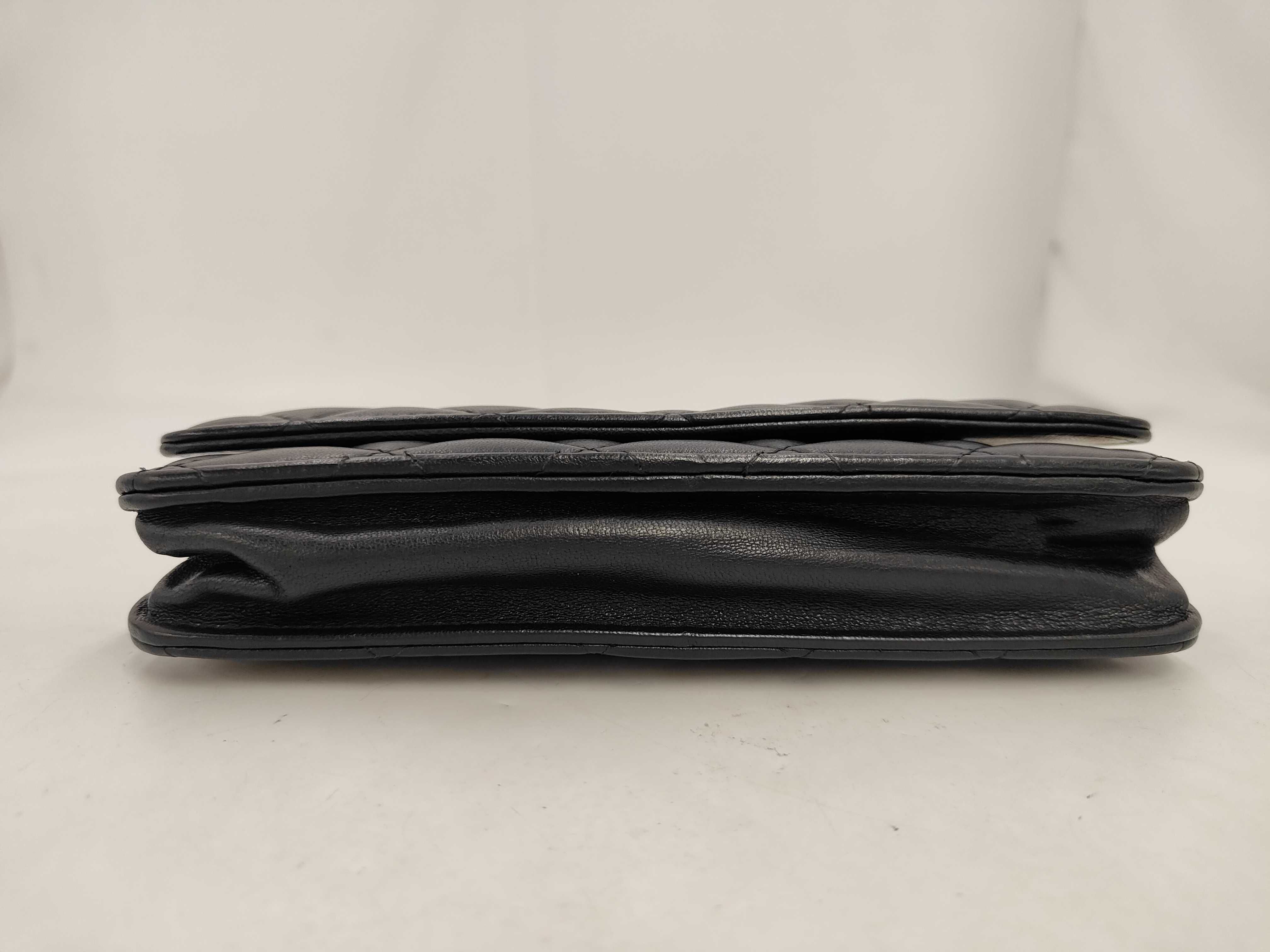 Matelassé Chain Wallet Shoulder Bag — view 3