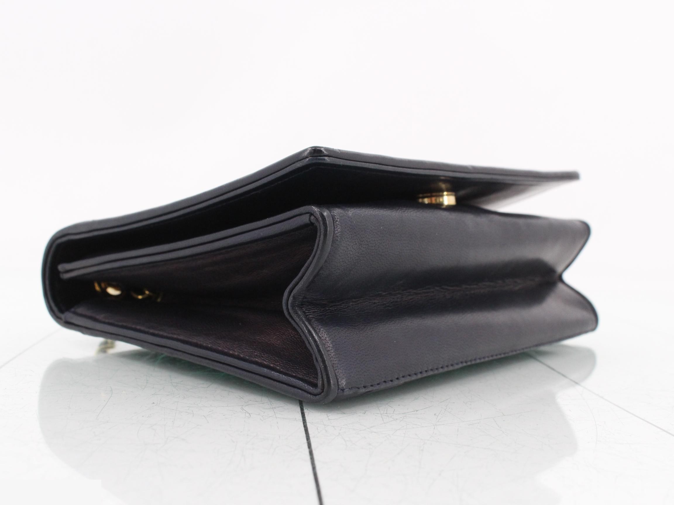 Matelassé Coco Mark Chain Shoulder Bag — view 5