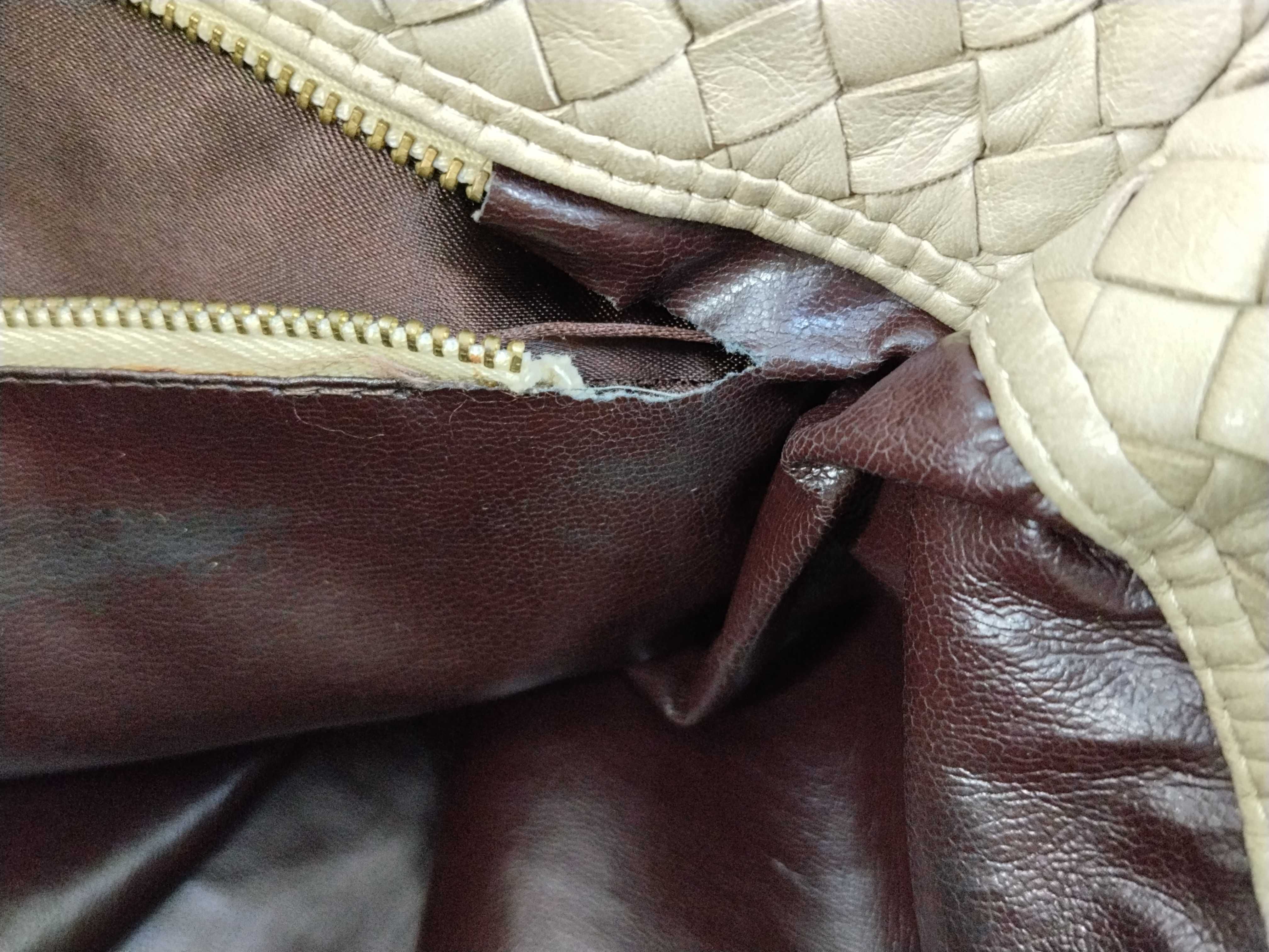 Intrecciato Bottega Veneta Tote Bag Intrecciato Ivory Tote Bag — view 14