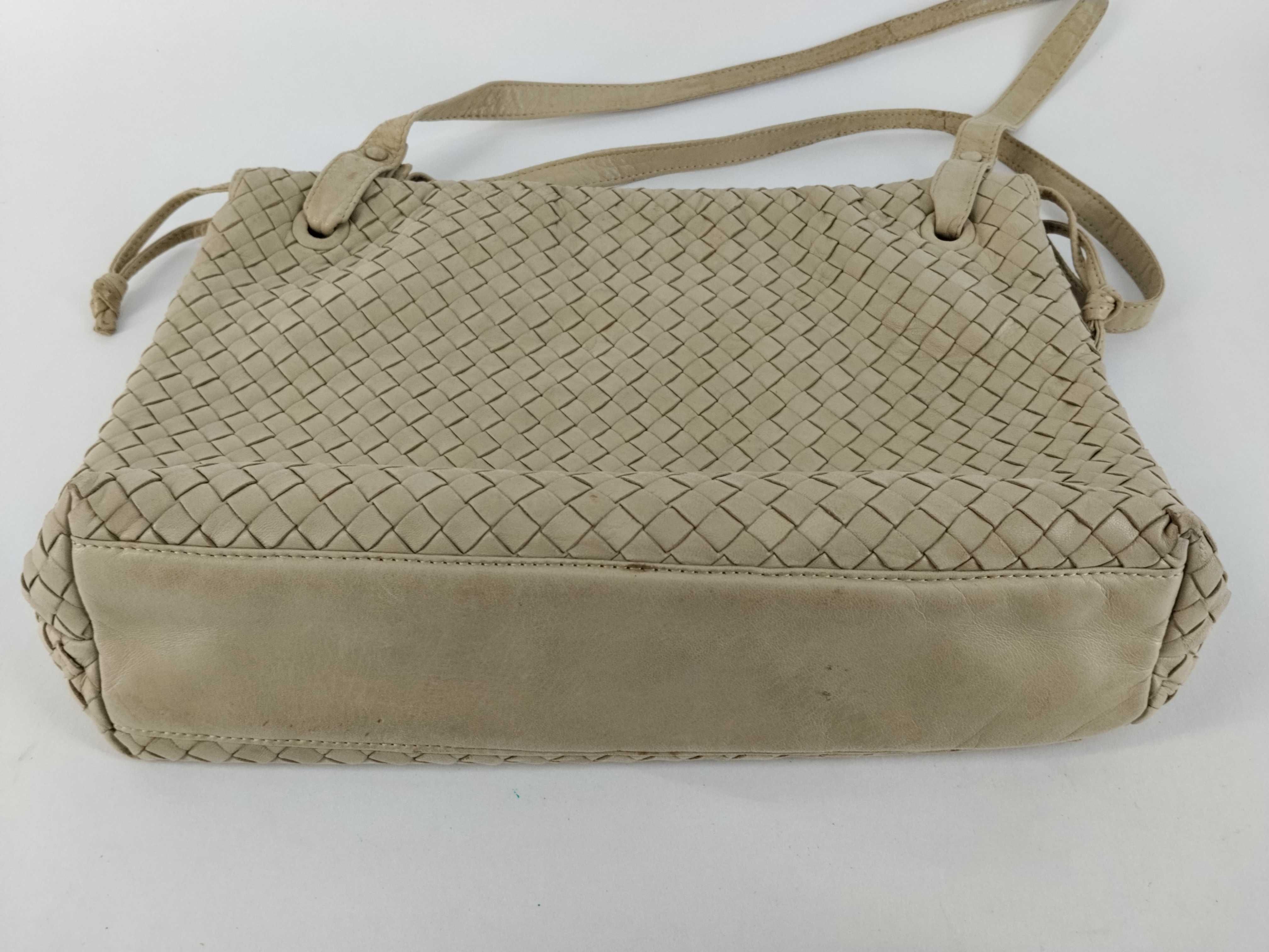 Intrecciato Bottega Veneta Tote Bag Intrecciato Ivory Tote Bag — view 7