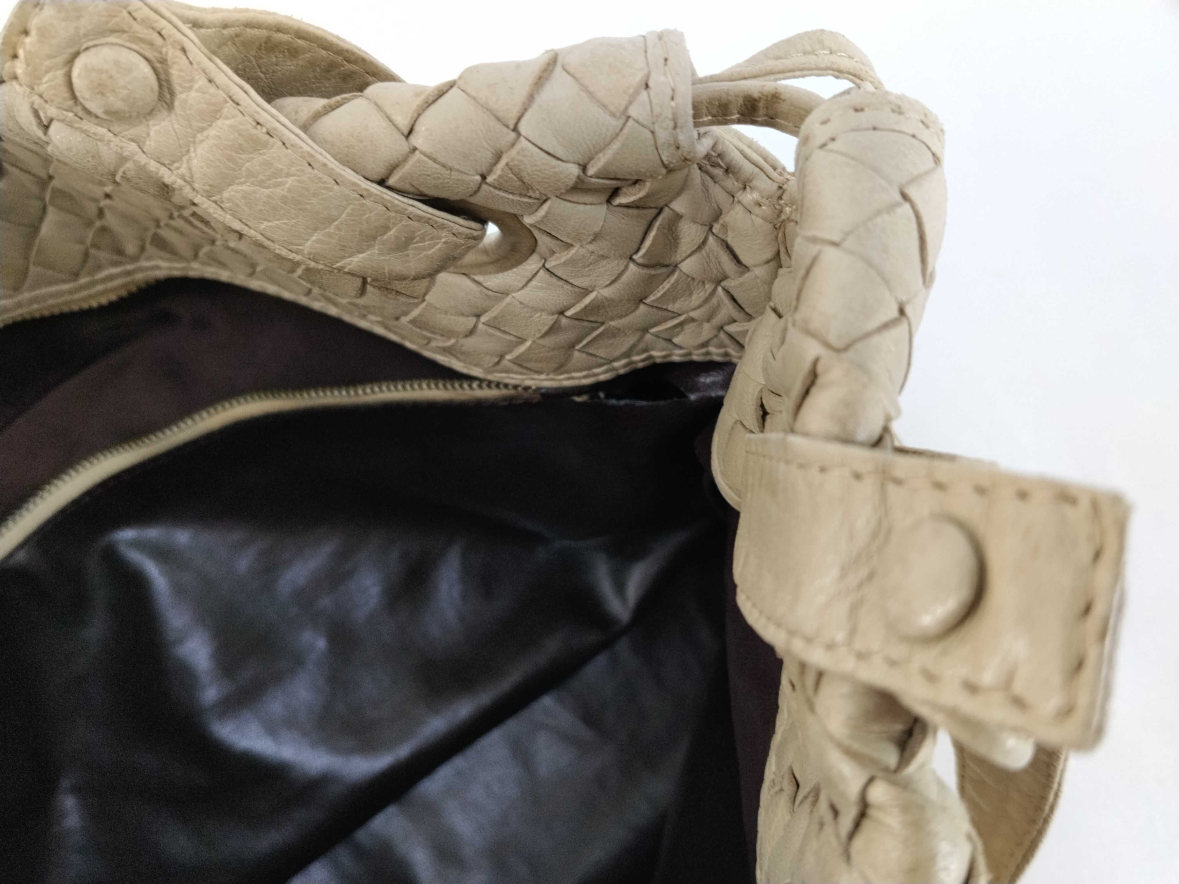 Intrecciato Bottega Veneta Tote Bag Intrecciato Ivory Tote Bag — view 10