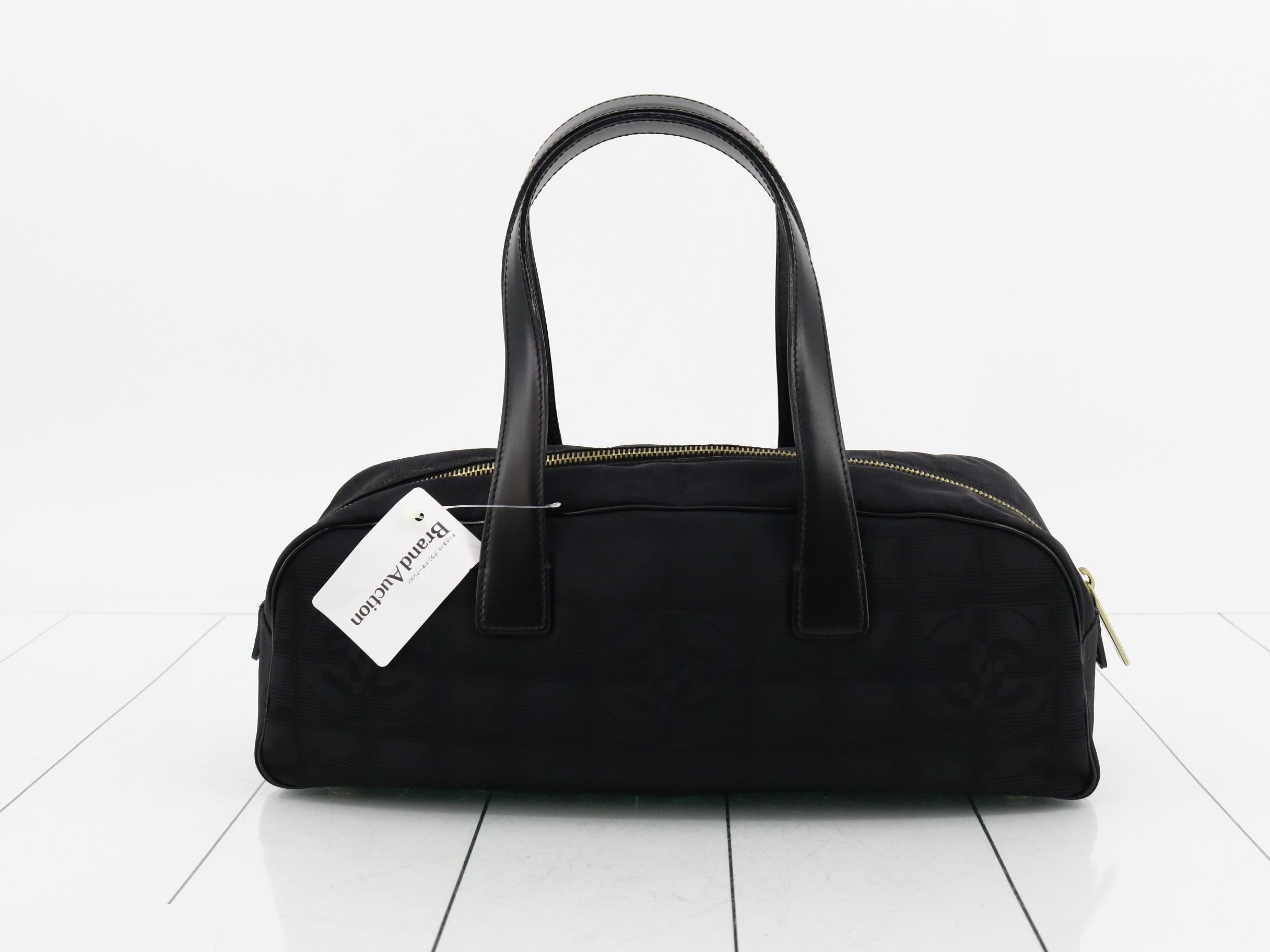 New Travel Line (Bag) - Handbag - Black — view 2