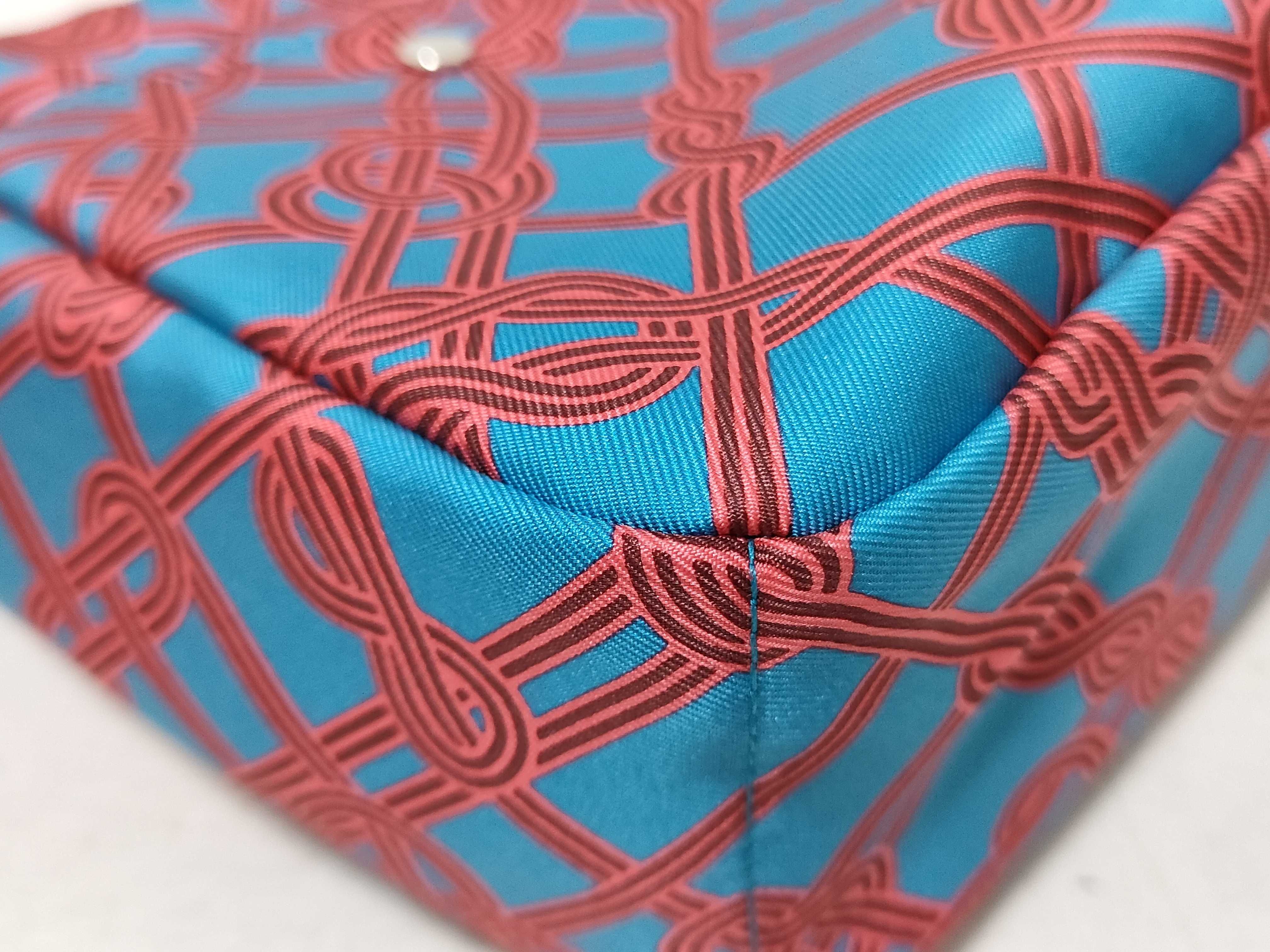 Fourbi 20 Z-stamped pouch — view 3