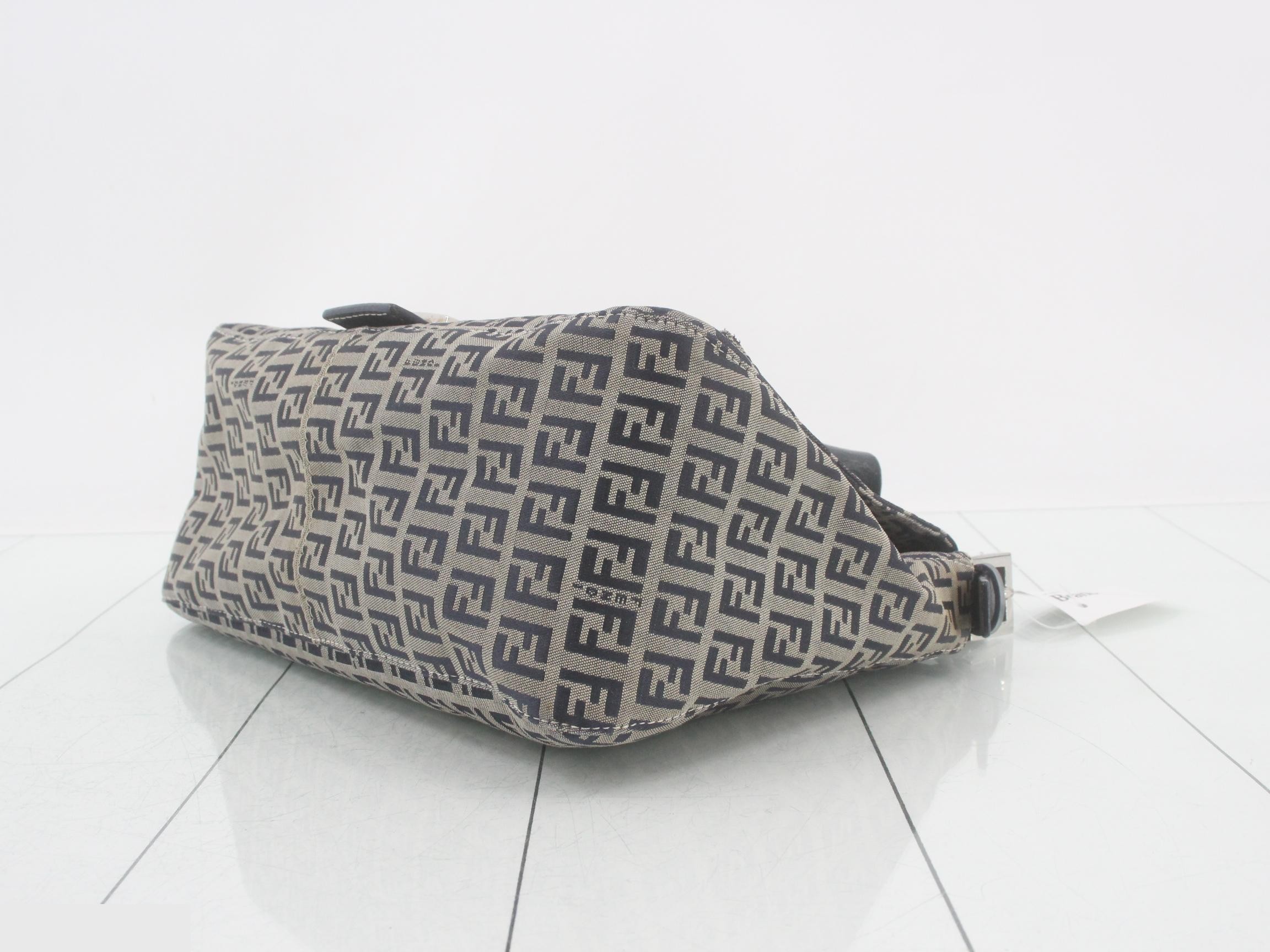 Zucchino (Bag) - Shoulder Bag — view 6