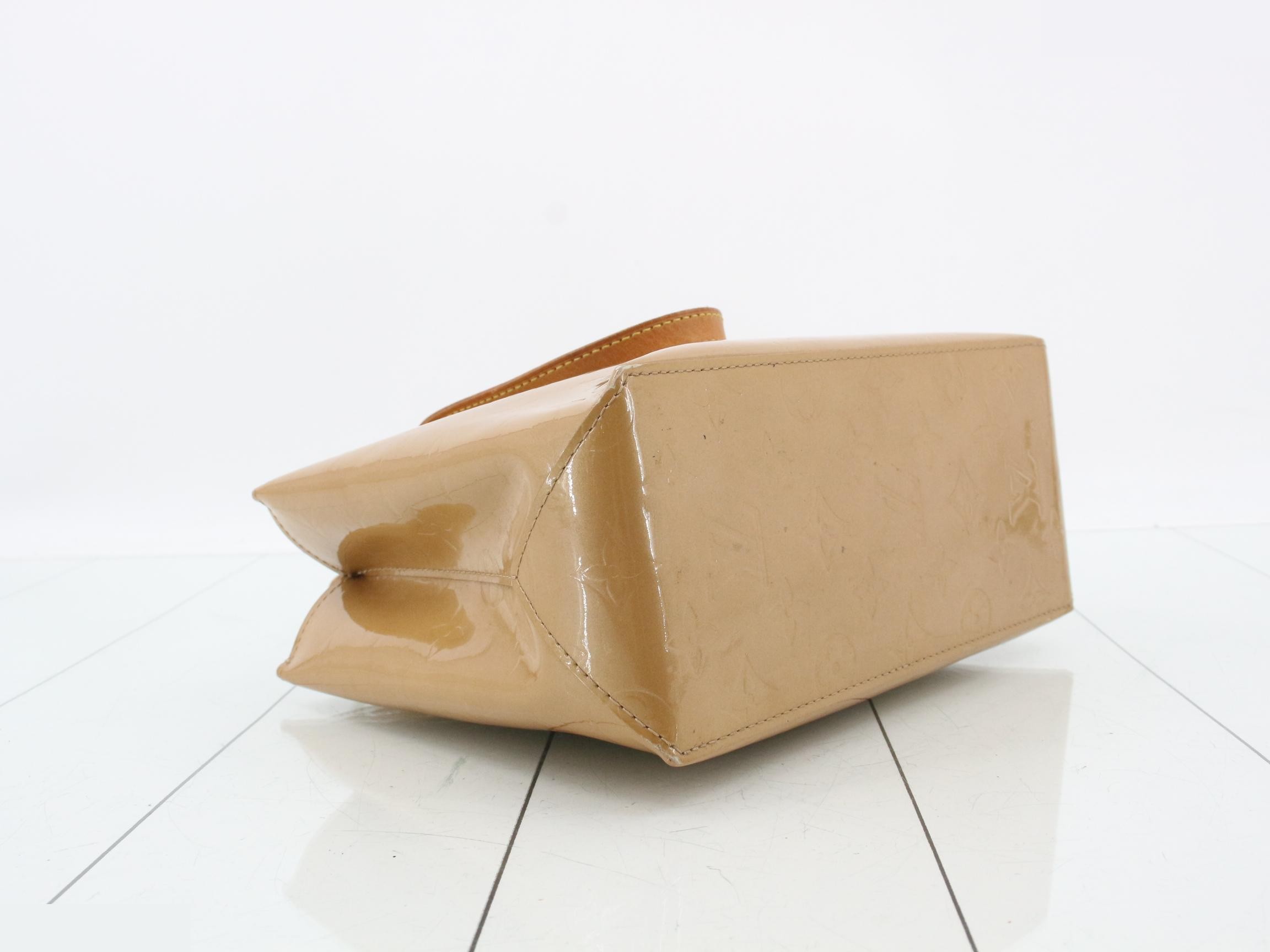 Vernis Lead PM Handbag M91334 Noisette — view 5