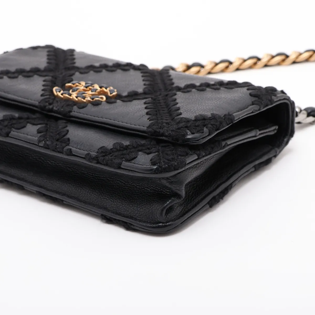 19 Leather Chain Shoulder Bag, Black with Gold and Silver Hardware, 30828468, Serial Number in the 30s. — view 3
