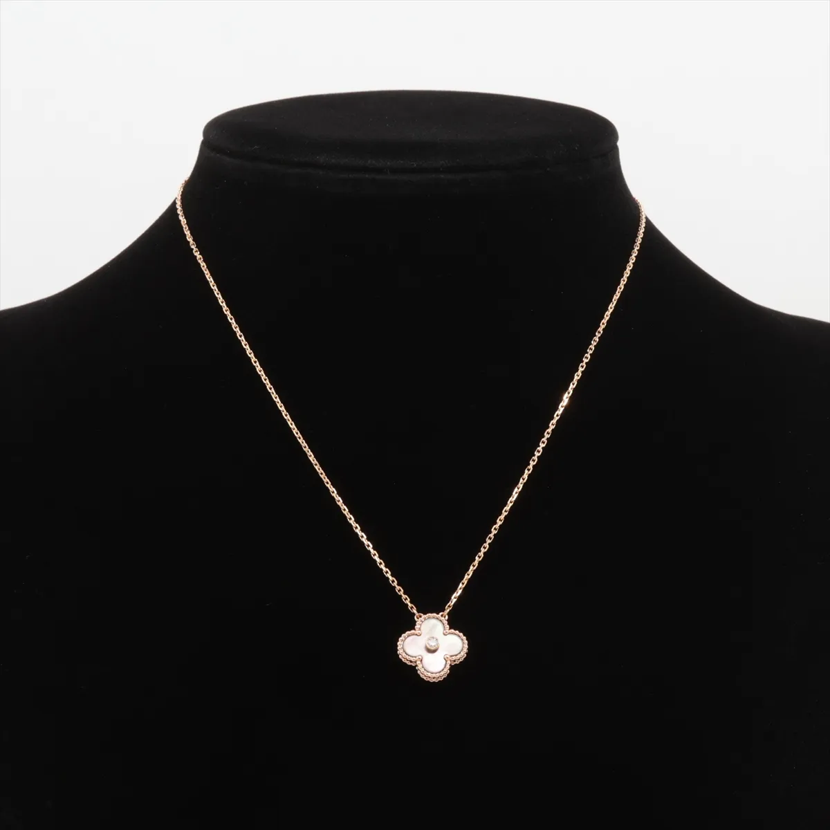 Vintage Alhambra Grey Shell Diamond Necklace, 750 (PG), 6.6g — view 5