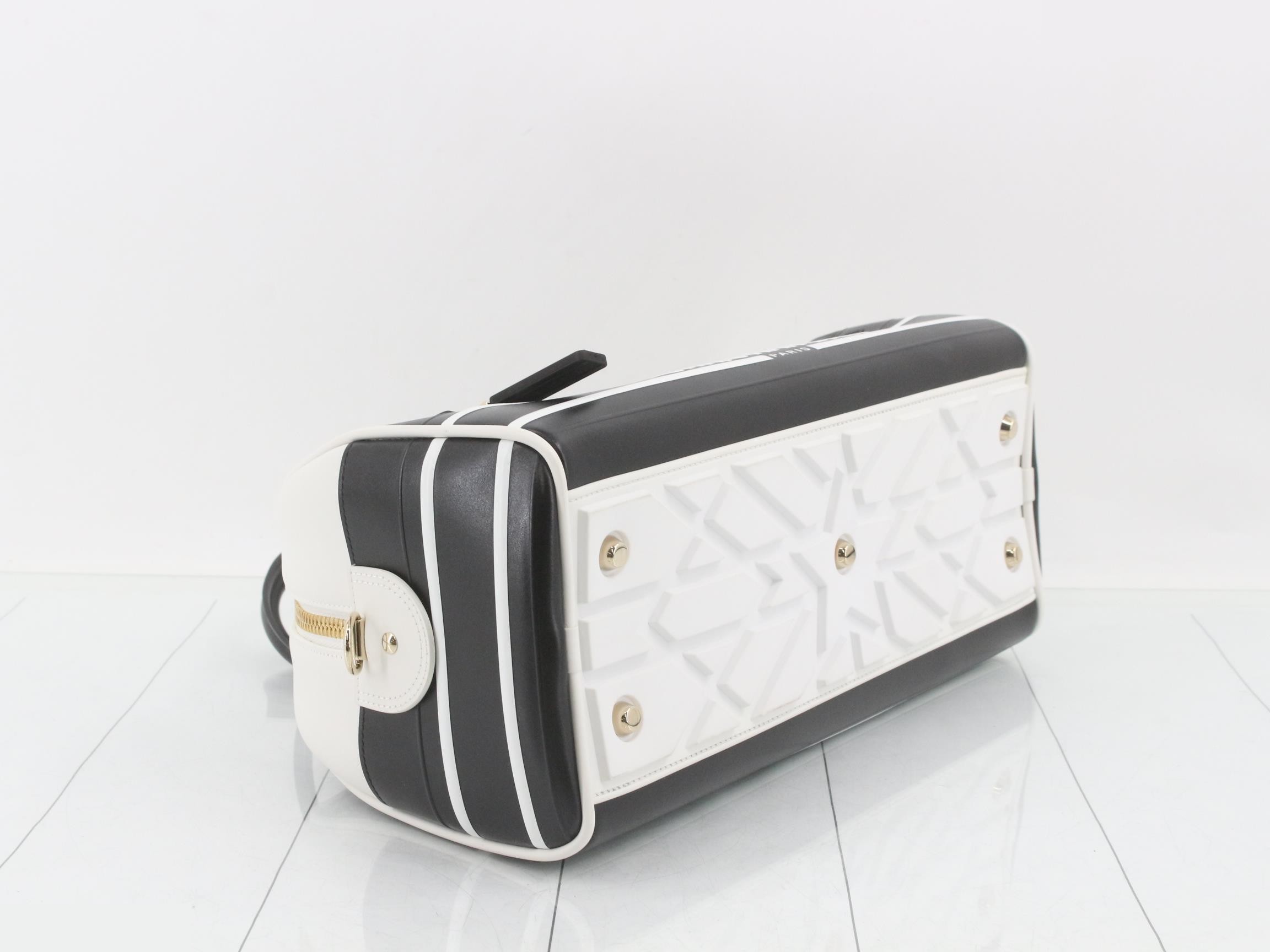 Vibe Bowling Bag Leather 2-Way Handbag — view 5