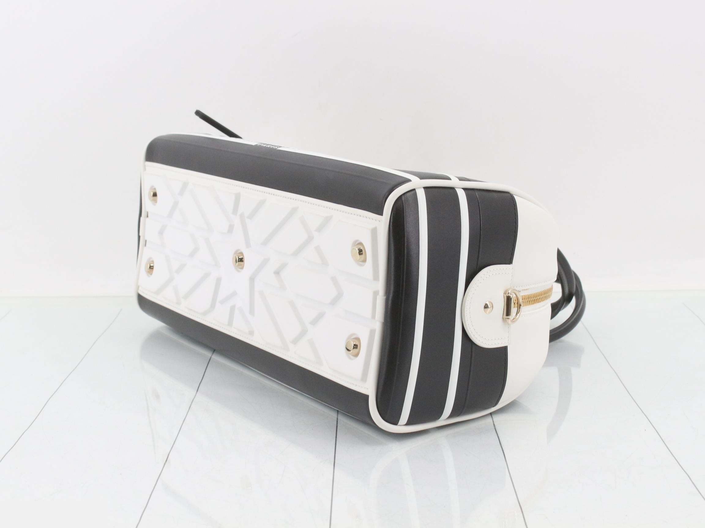 Vibe Bowling Bag Leather 2-Way Handbag — view 6