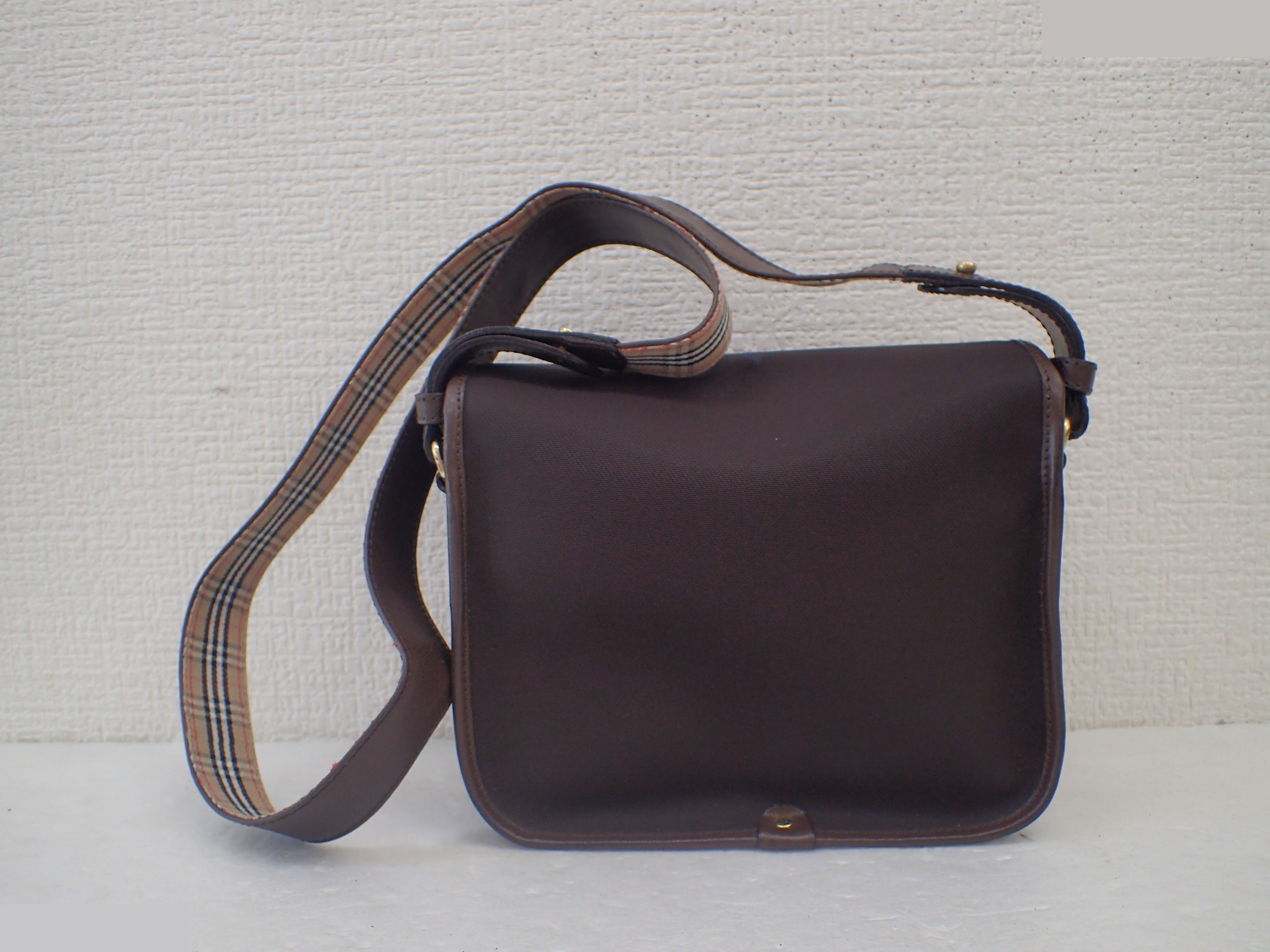 shoulder bag — view 3