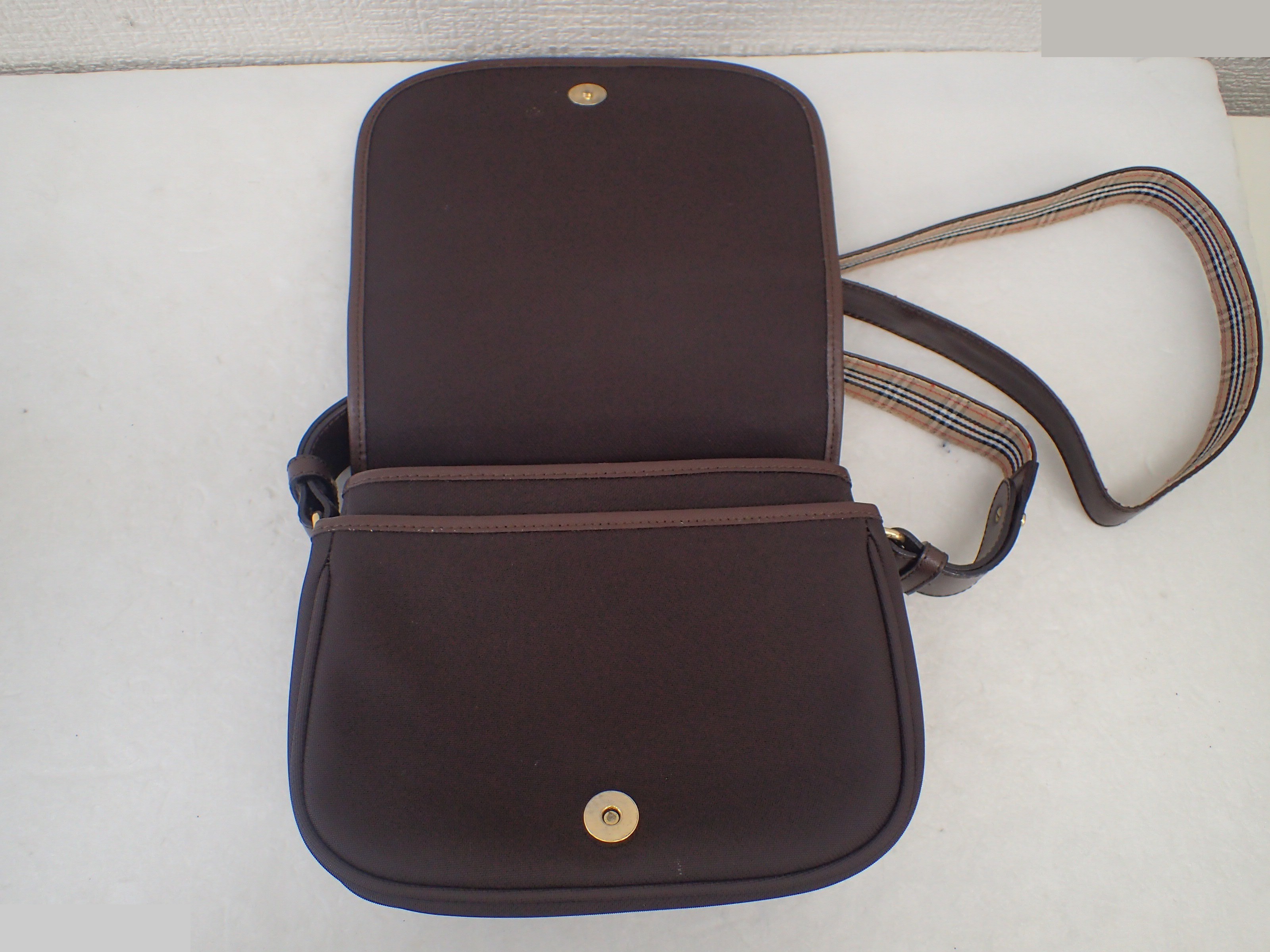 shoulder bag — view 8