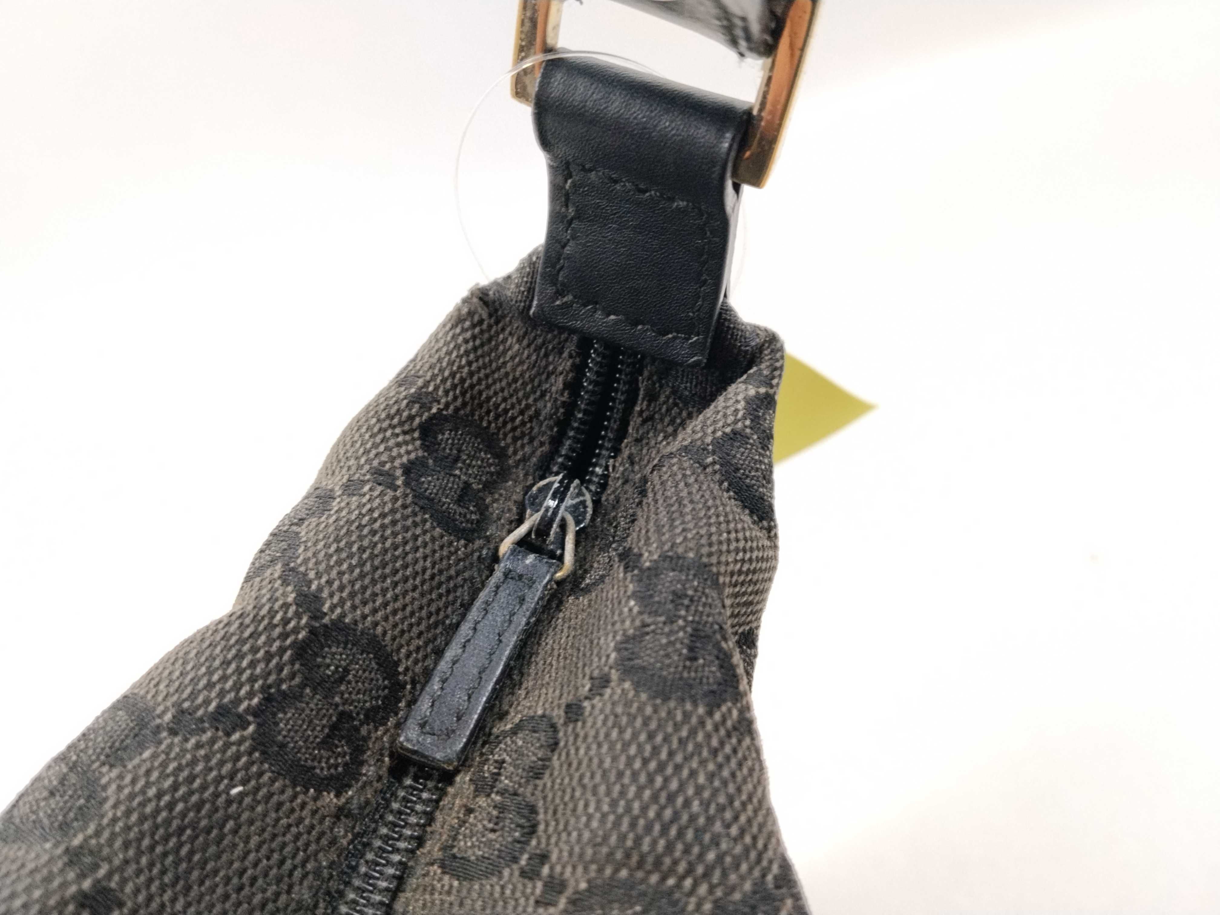 GG Canvas 039 1147 Accessory Pouch — view 9