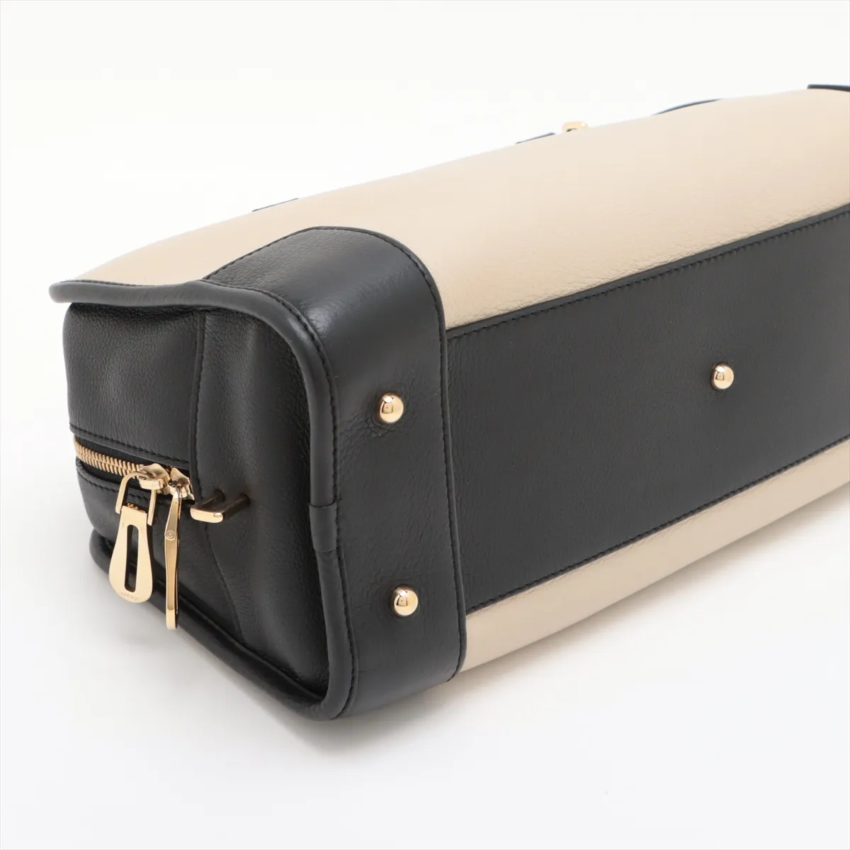 Amazona 36 Leather Handbag Beige x Black — view 4