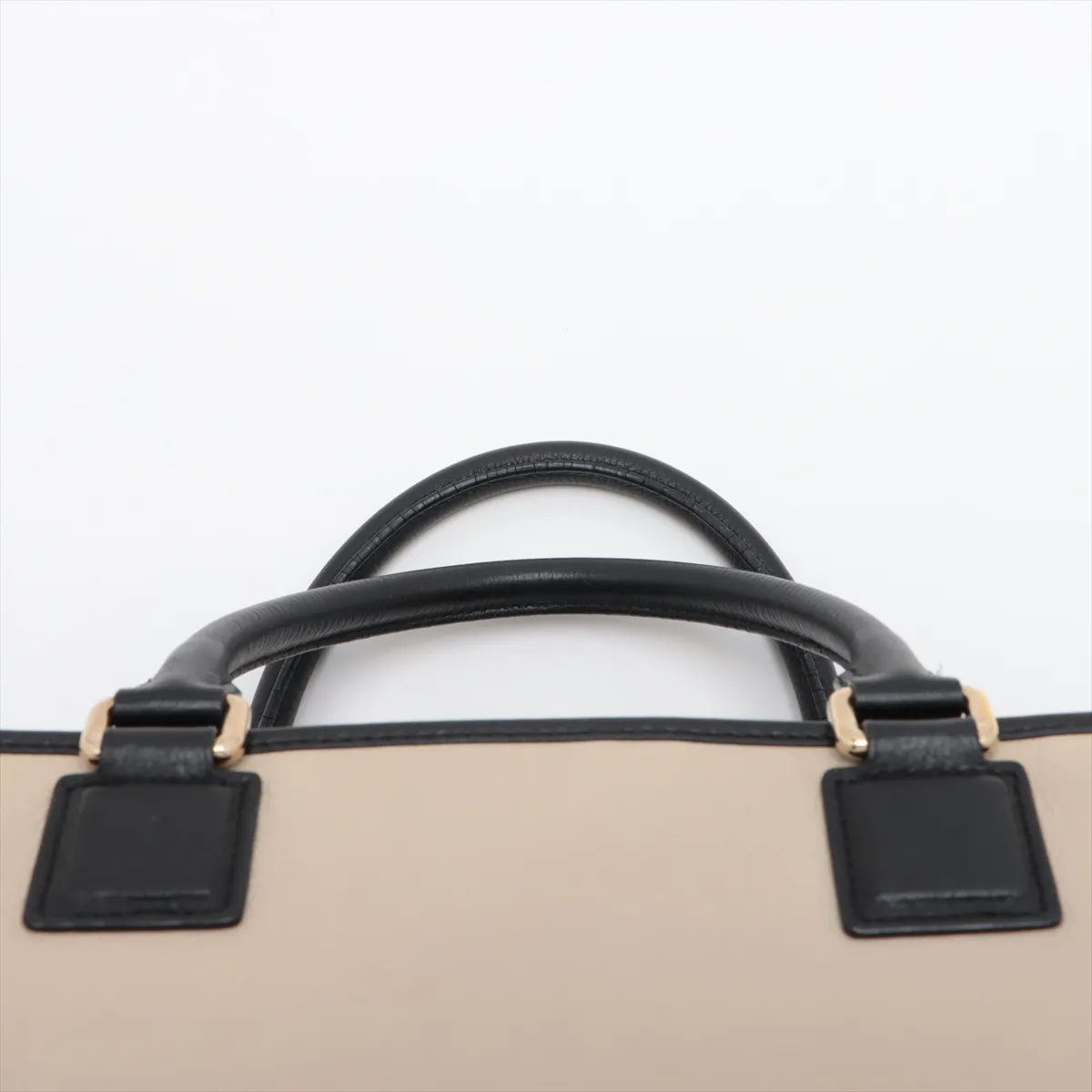 Amazona 36 Leather Handbag Beige x Black — view 6