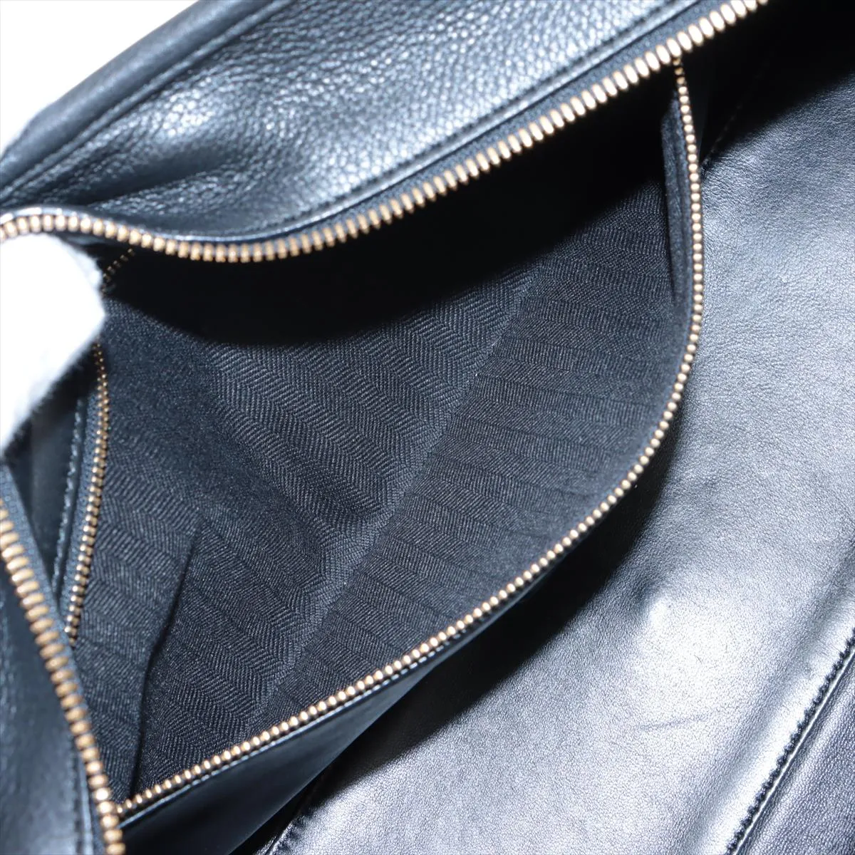 Amazona 36 Leather Handbag Beige x Black — view 8