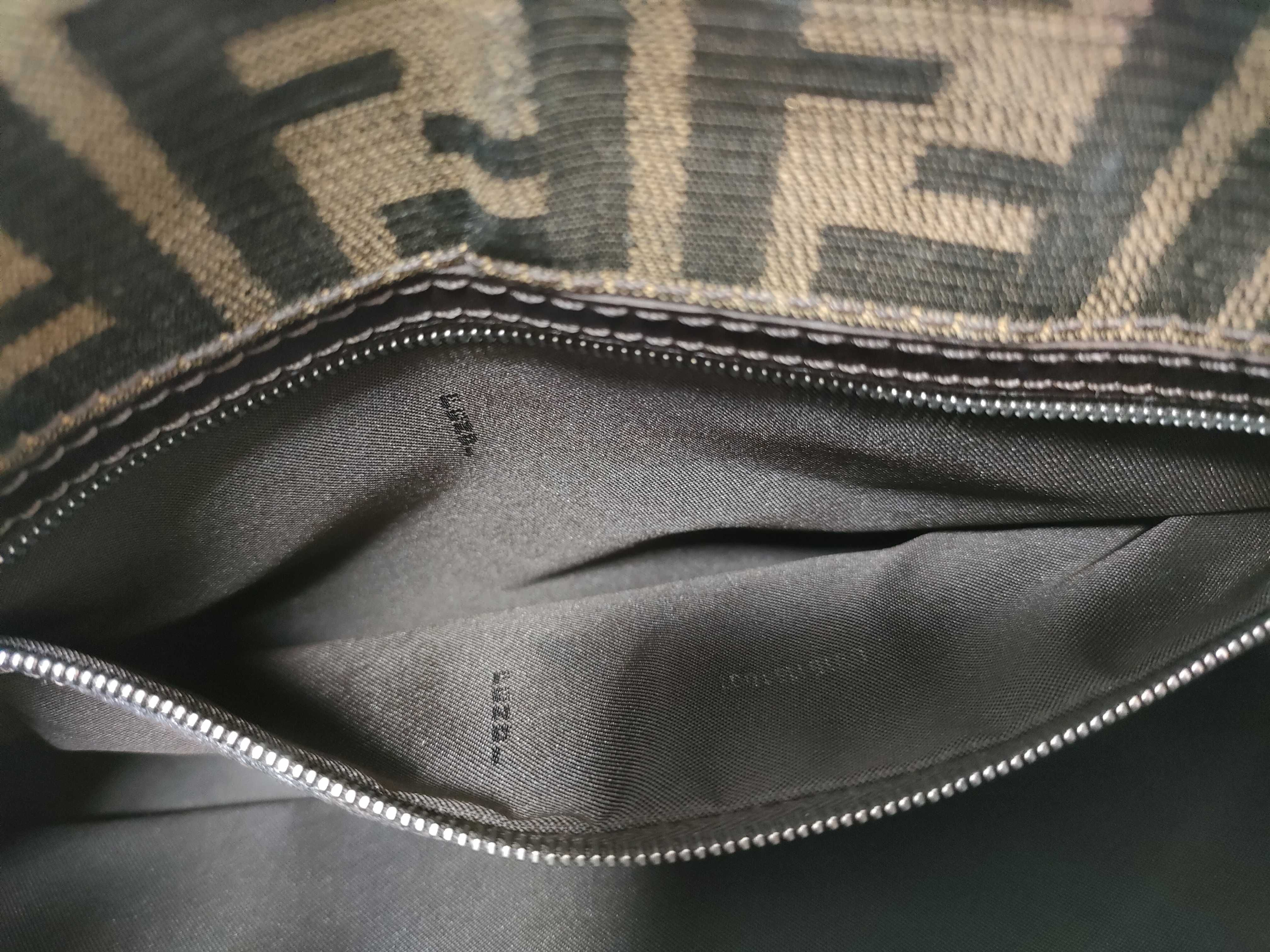 Mamma Zucca Silver Hardware Handbag — view 11