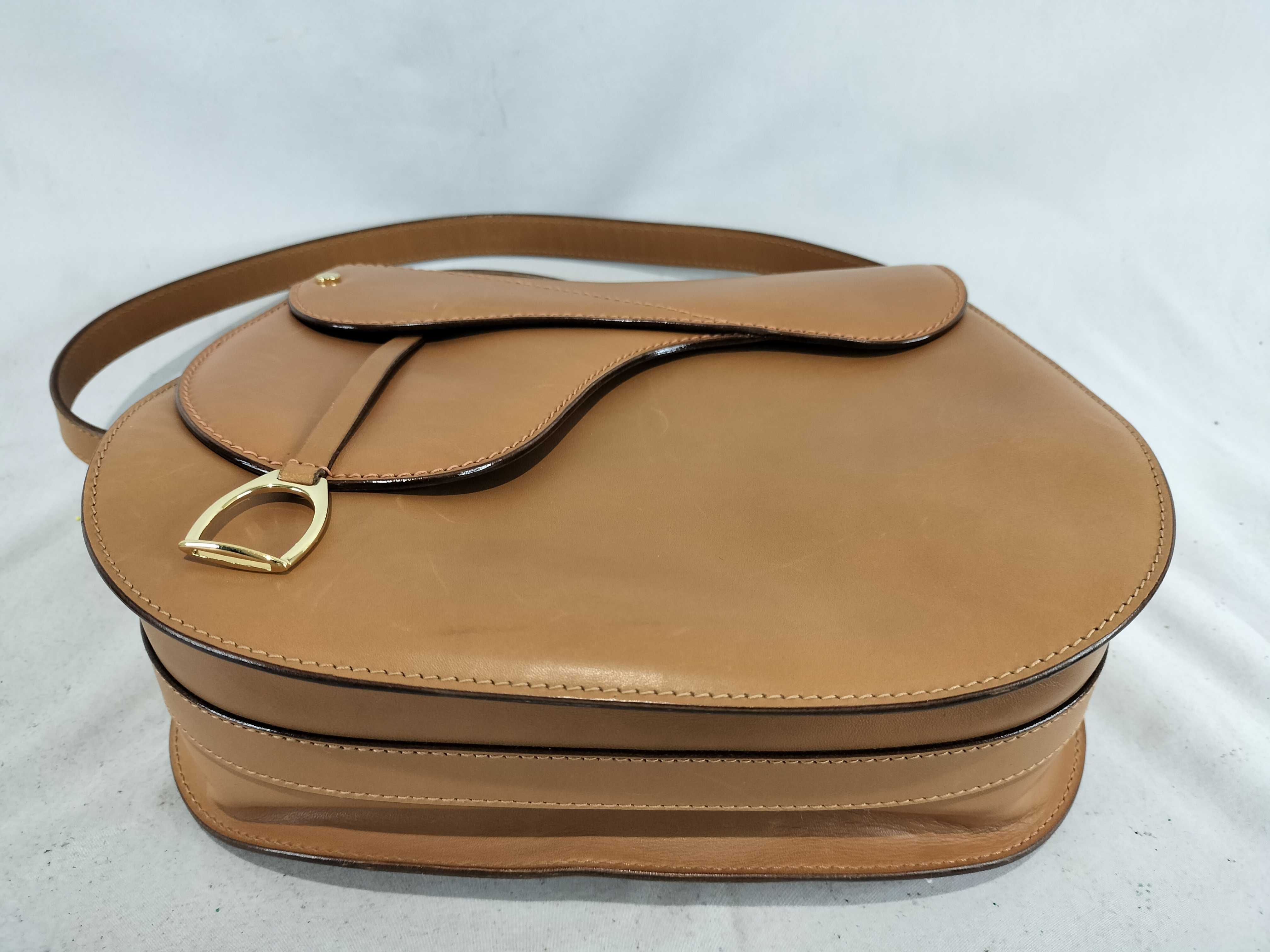 001 46 0617 Leather Shoulder Bag — view 8