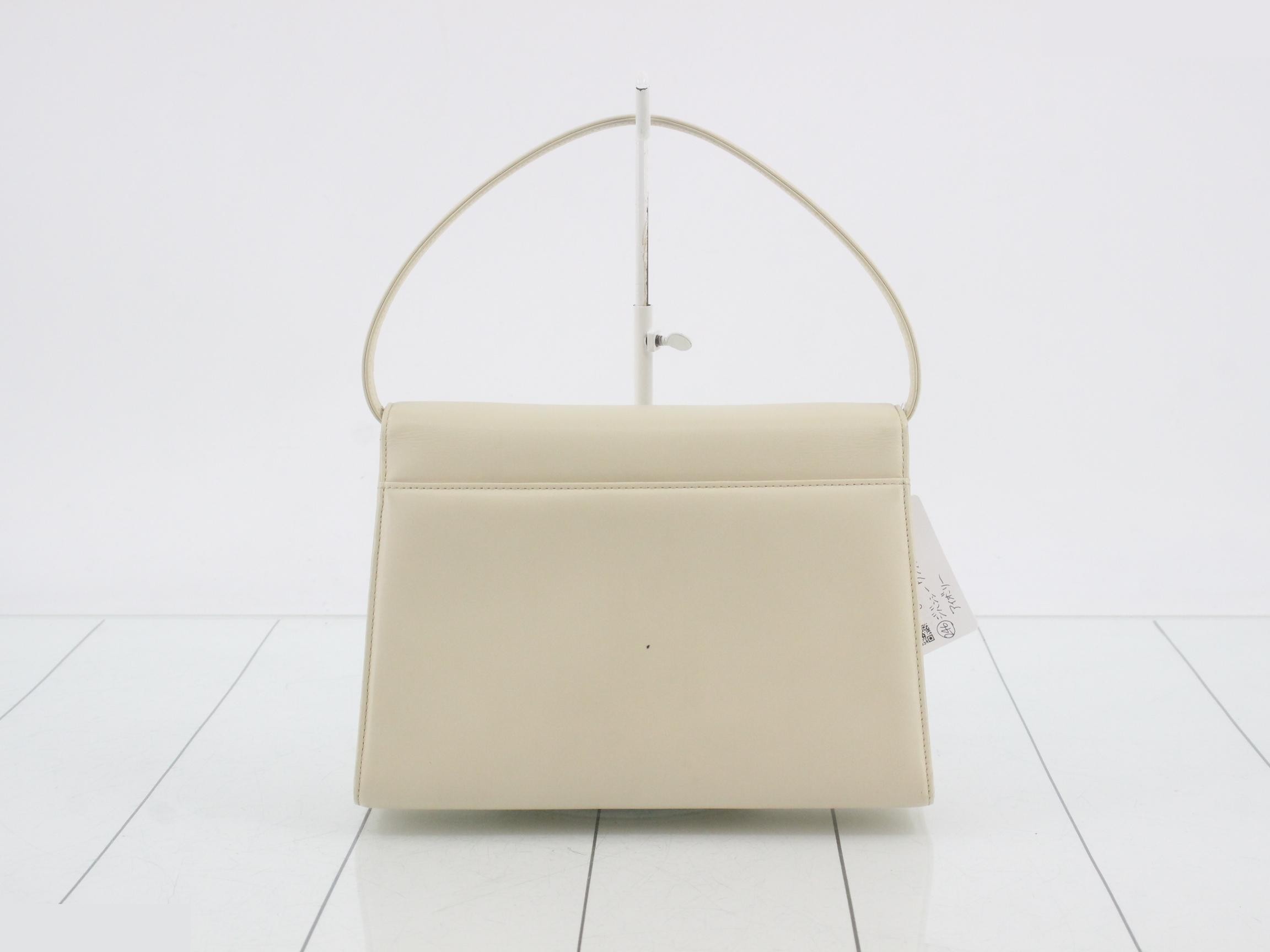 One-shoulder bag, ivory — view 2