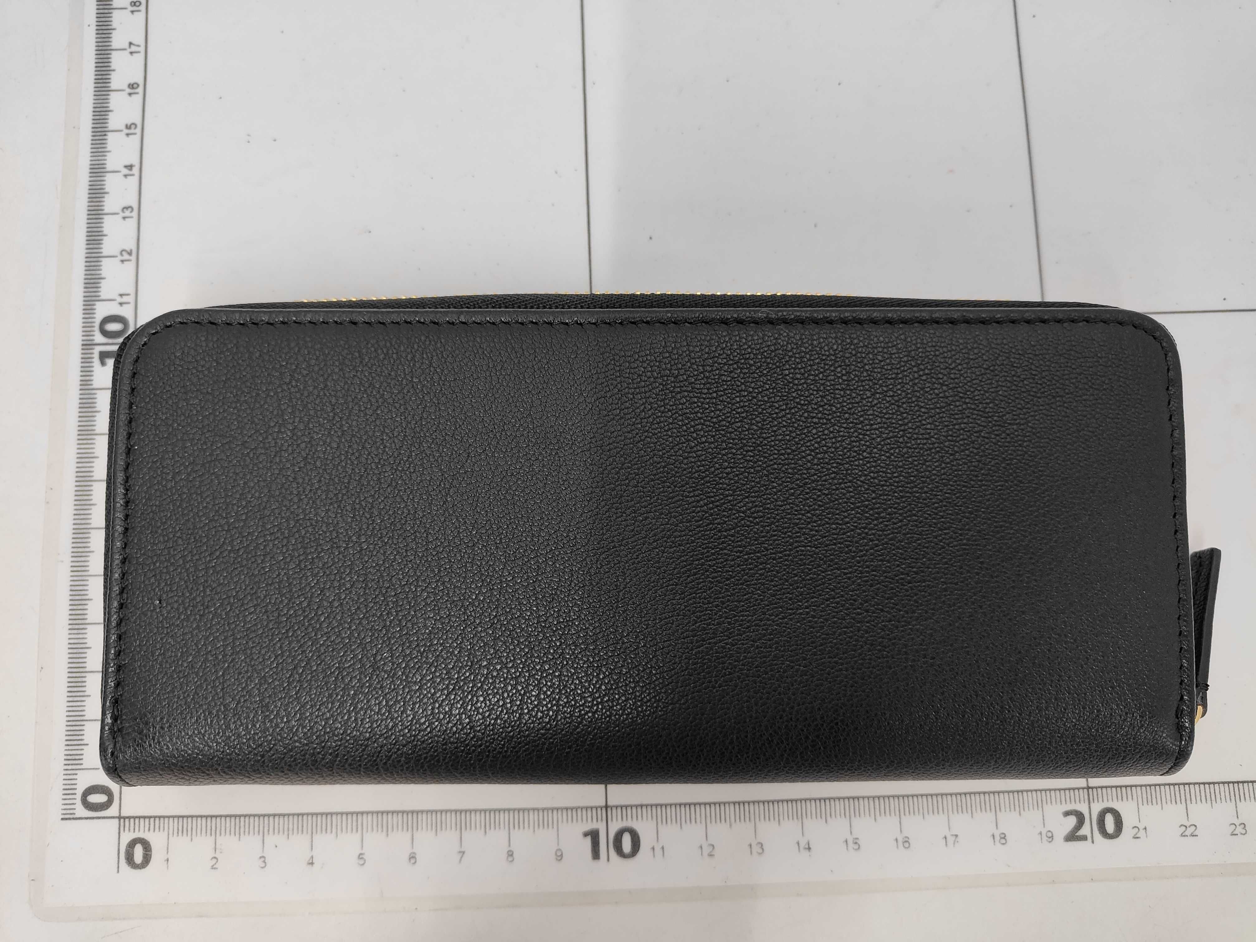 Classic Long Zip Wallet Apple Design Long Wallet Black — view 2