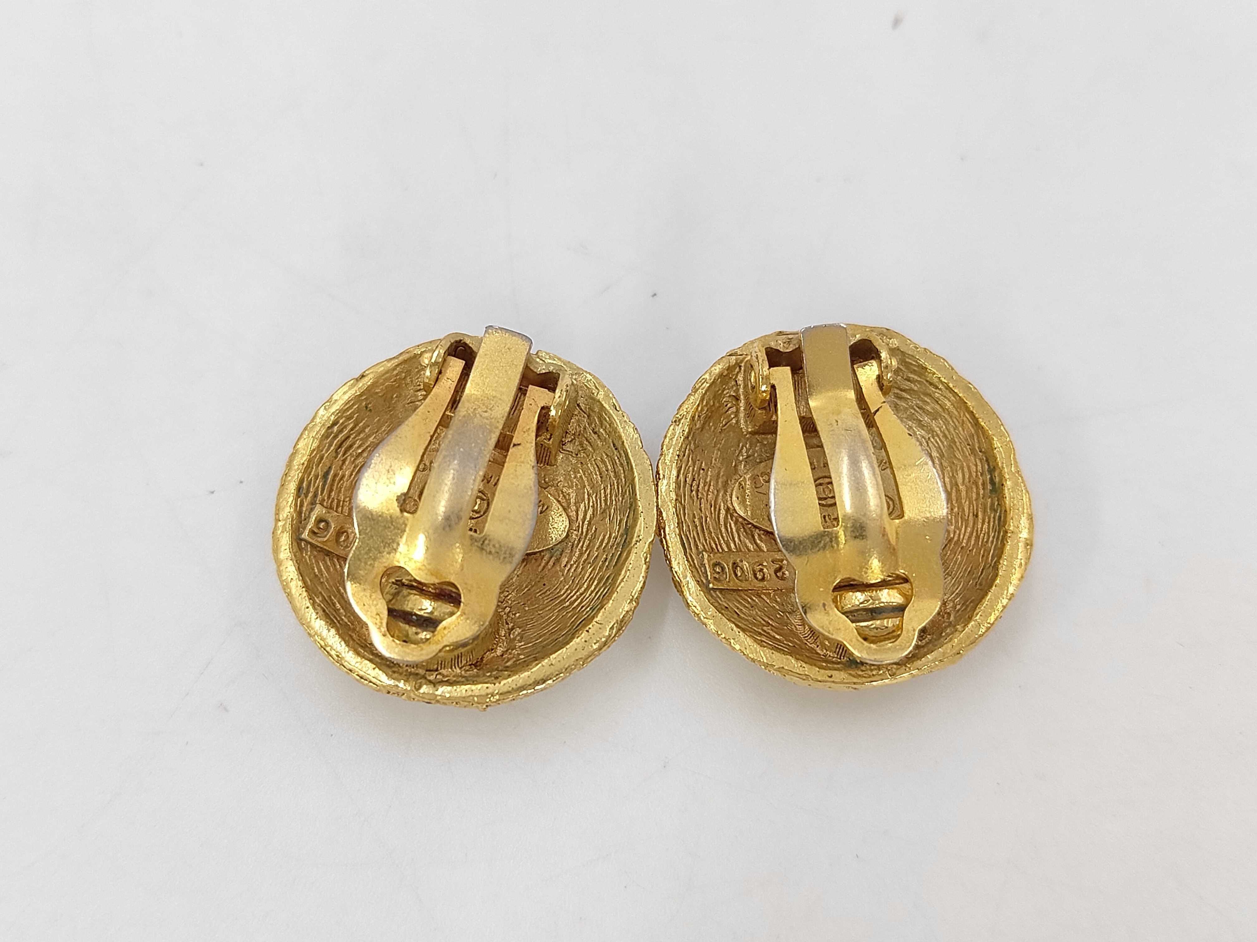 Sport 29 Coco Mark Gold Earrings — view 2