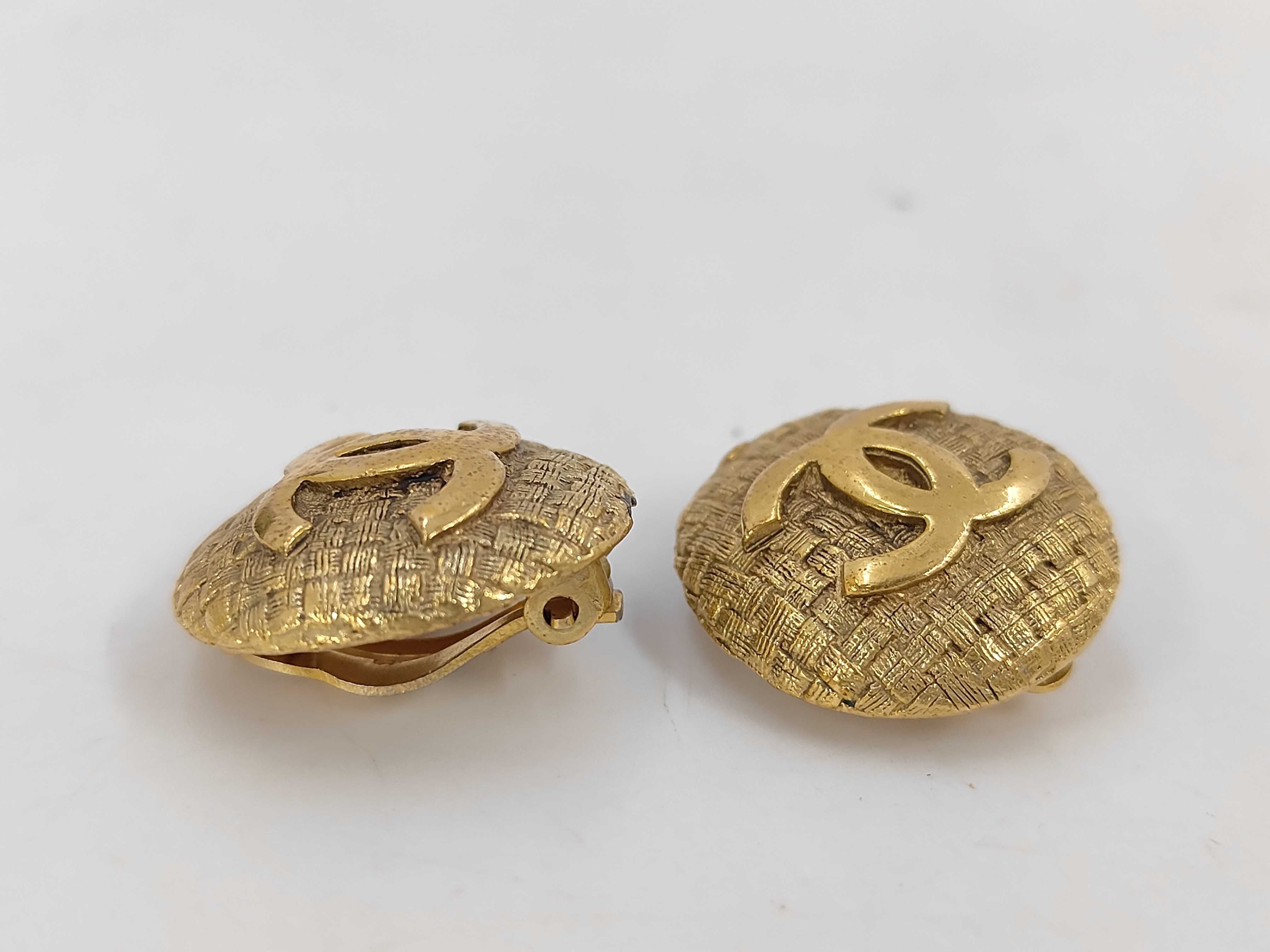 Sport 29 Coco Mark Gold Earrings — view 3